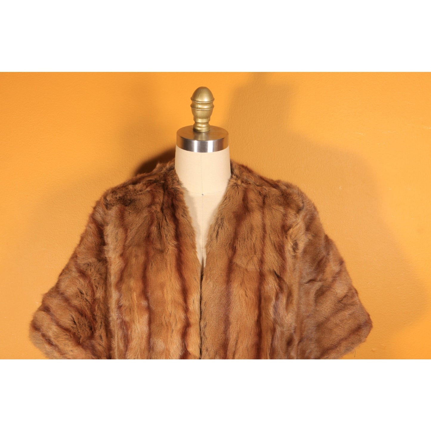 1950s Brown Fur Adjustable Length Shawl Wrap