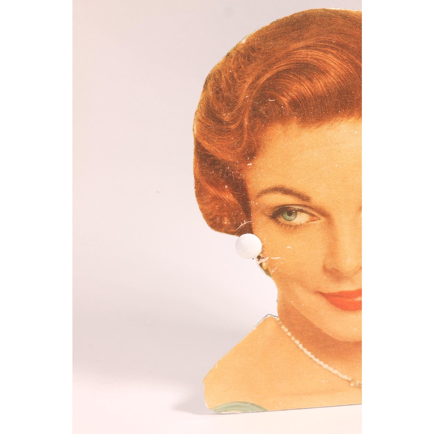 1950s 1960s White Plastic Circle Screw Back Earrings