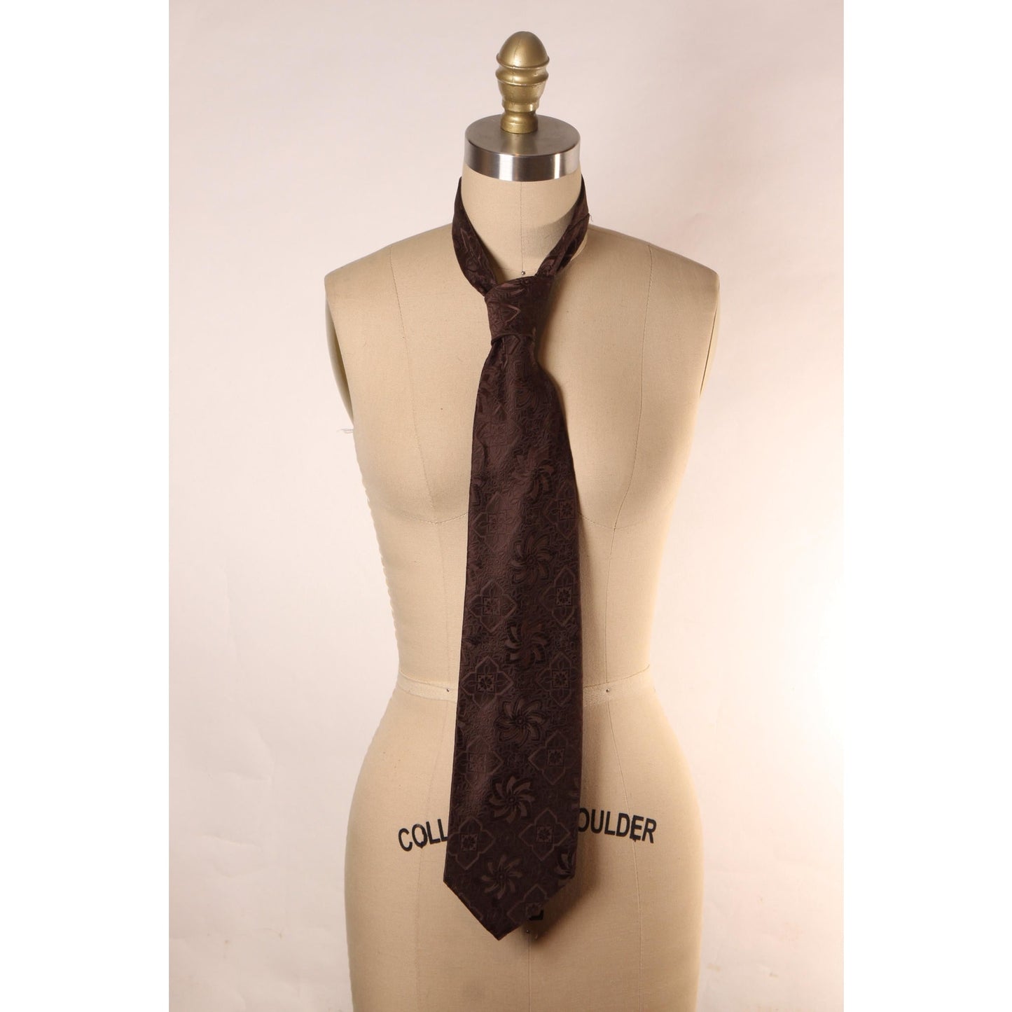 1970s Brown Floral Textured Polyester Wide Necktie Tie