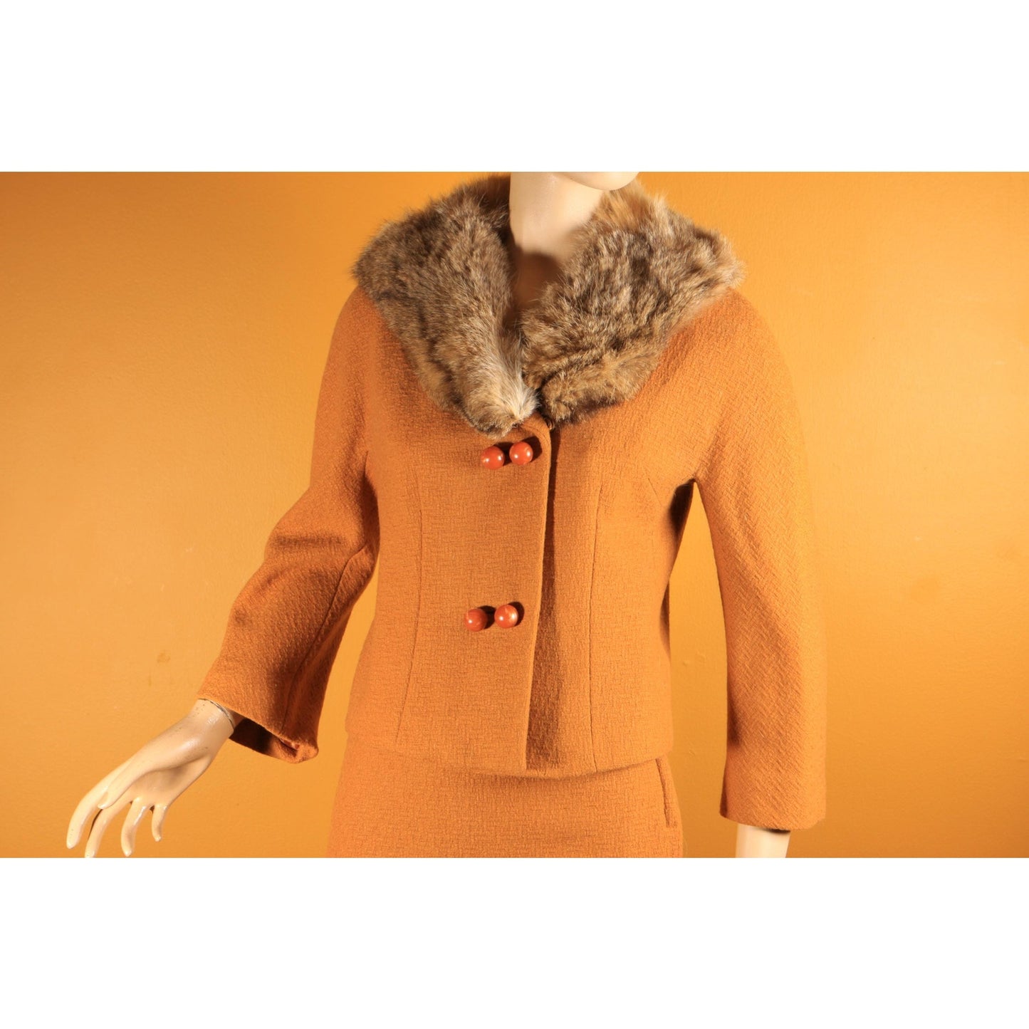 1950s Harvest Gold Yellow Bracelet Sleeve Fox Fur Collar Jacket and Pencil Skirt Two Piece Suit Outfit -XS