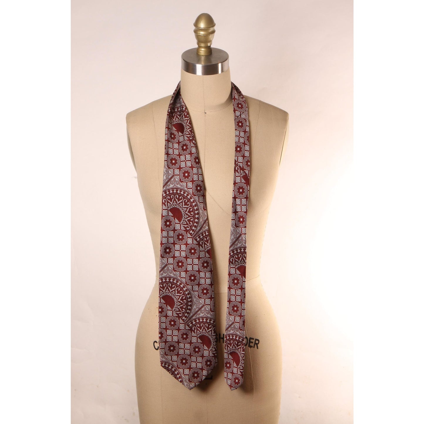 1970s Burgundy and White Patterned Polyester Wide Necktie Tie by Gentry Beau Brummell