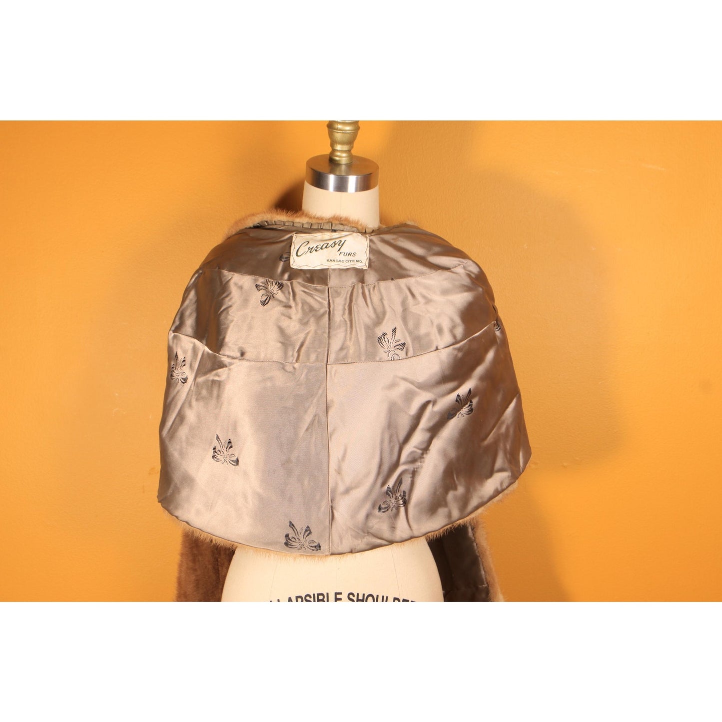 1950s Honey Brown Mink Fur Shawl Fur Wrap by Creasy Furs