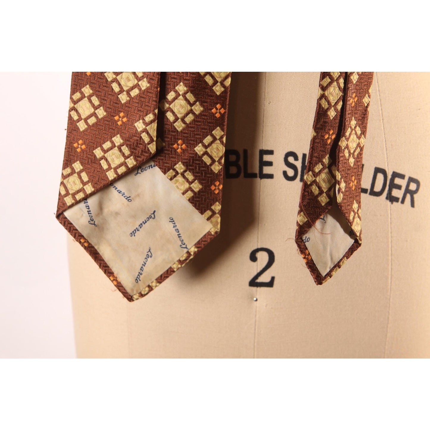 1970s Brown and Tan Geometric Wide Necktie Tie by Leonardo
