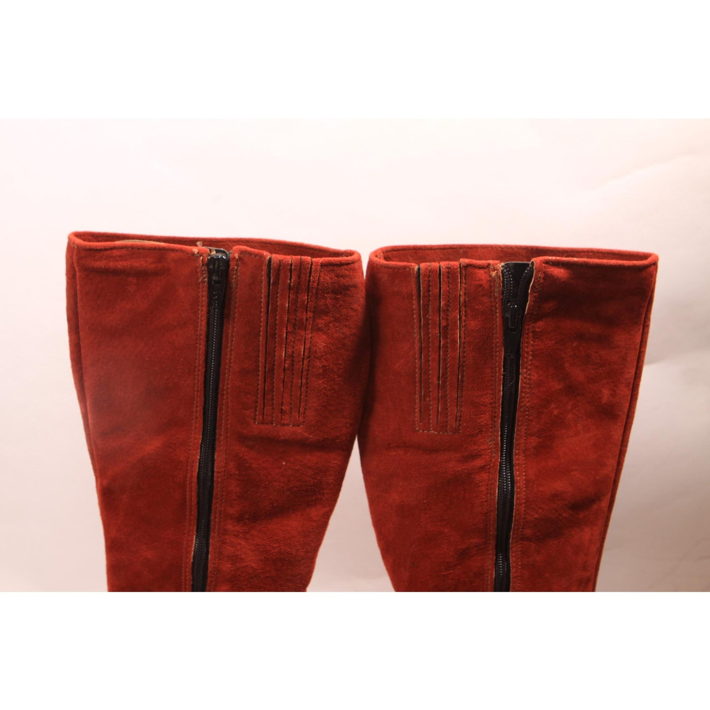 1970s Red Suede Leather Knee High Zip Up Boots - 6M