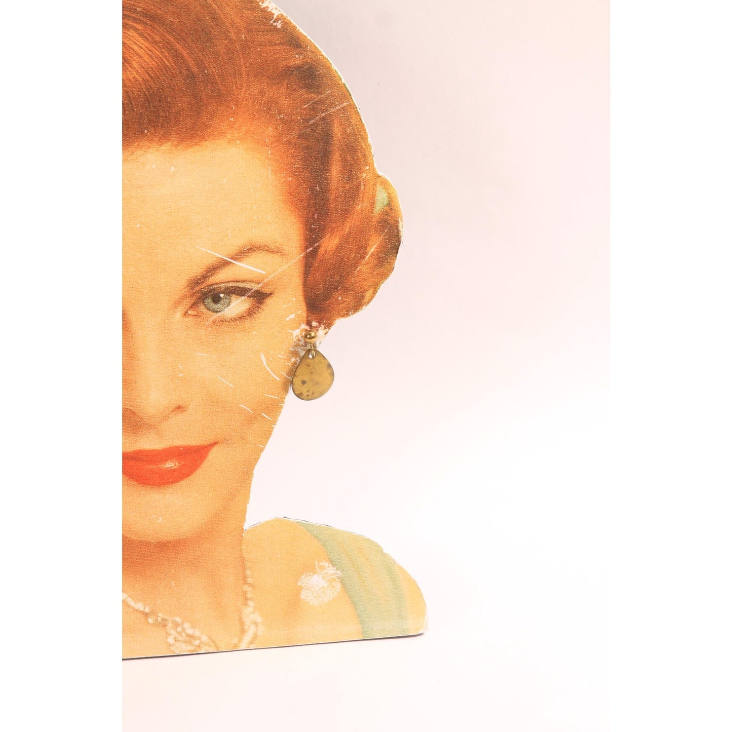 1950s Brass Tone Metal Tear Drop Screw Back Earrings