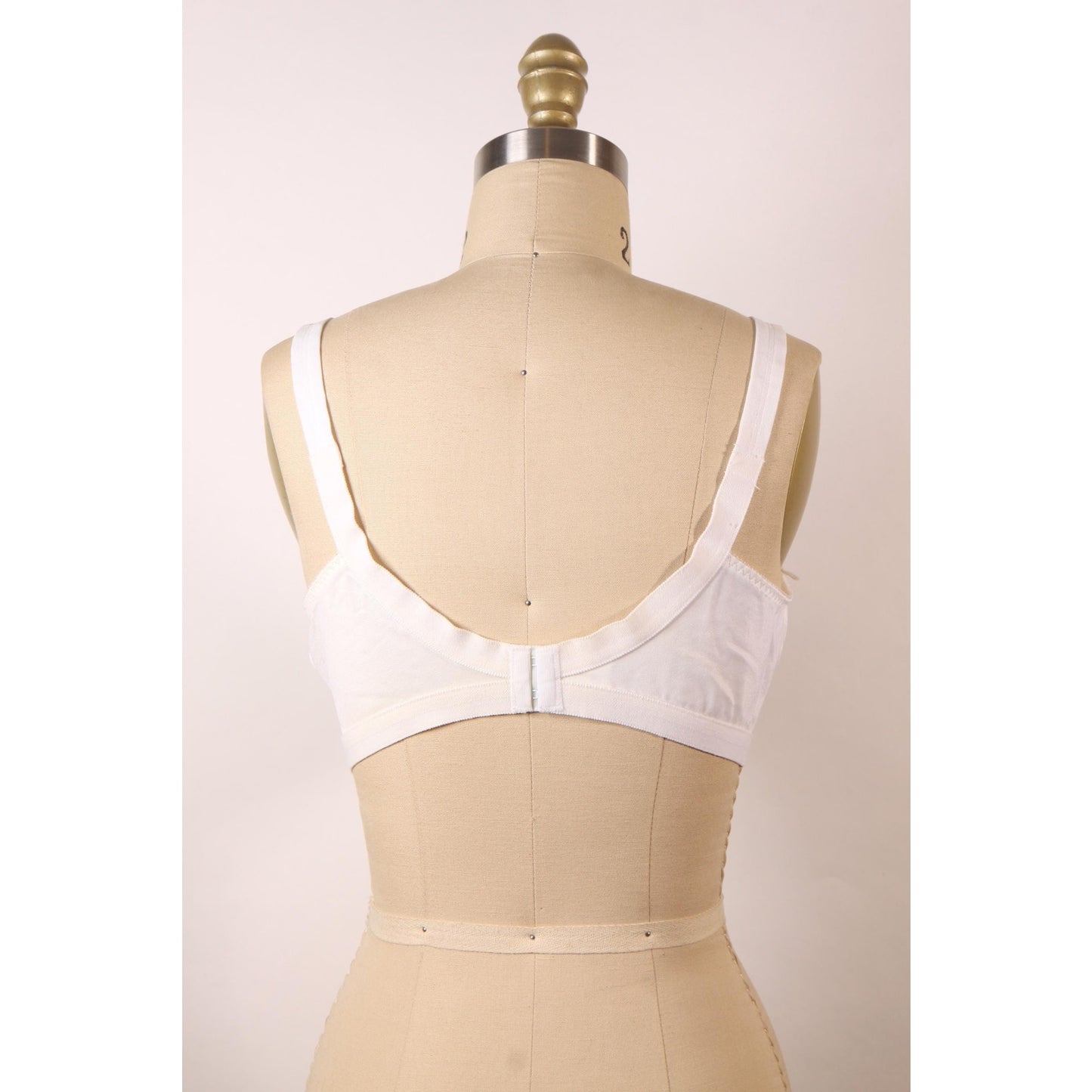 1970s White Seamed Cup Bra