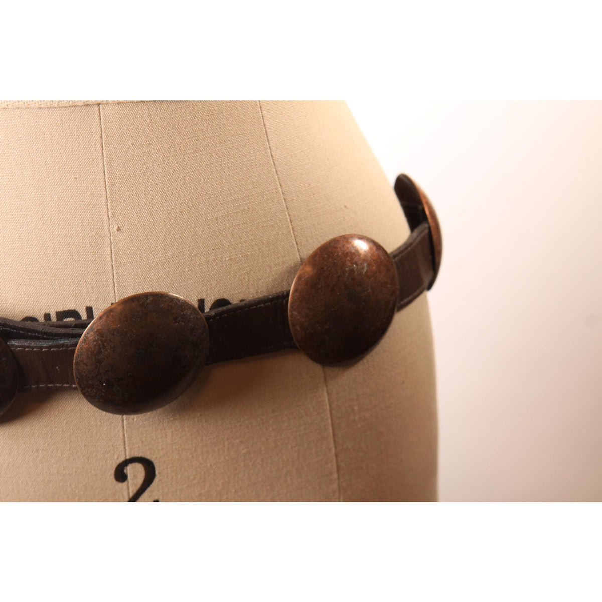 1980s Dark Brown Leather and Brass Copper Metal Tone Concho Circle Chunky Belt by R.J. Graziano