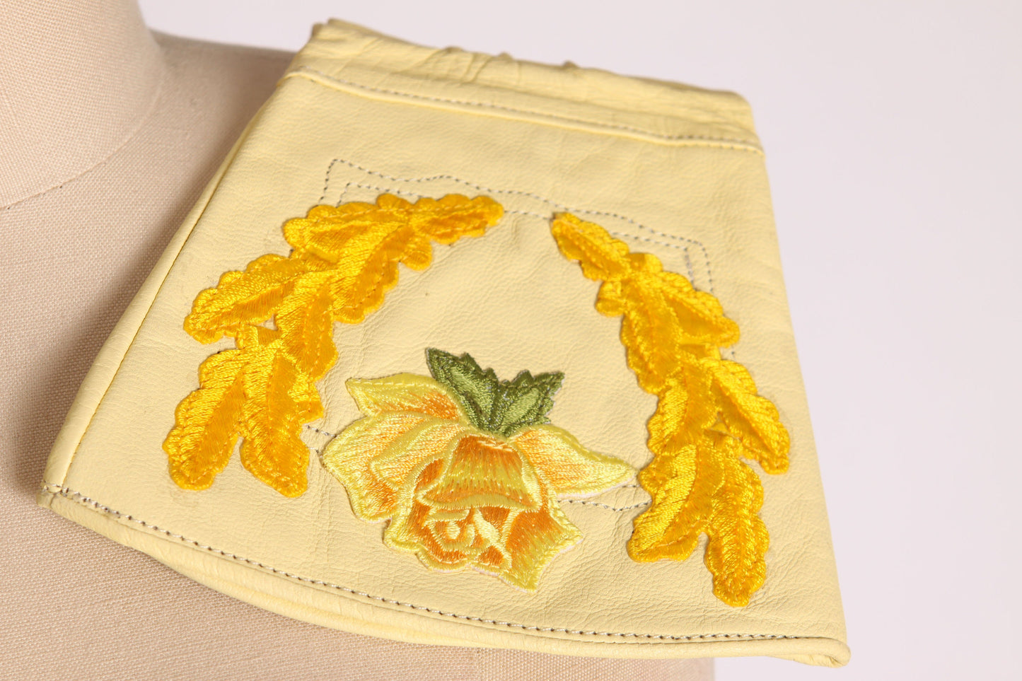 1970s Cream and Yellow Leather Below the Wrist Yellow Rose Embroidered Western Cowgirl Gloves