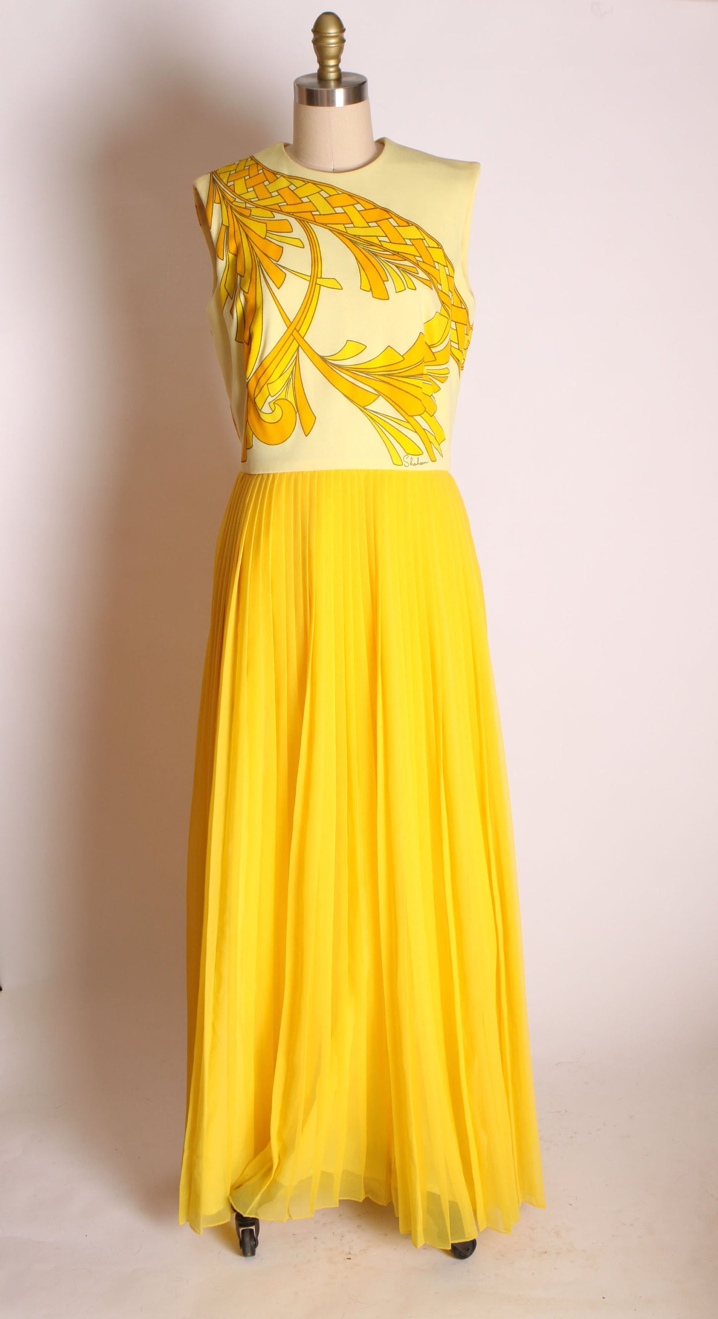 1960s 1970s Yellow Polyester and Chiffon Accordion Pleated Full Length Sleeveless Dress with Matching Sheer Chiffon Jacket by Alfred Shaheen