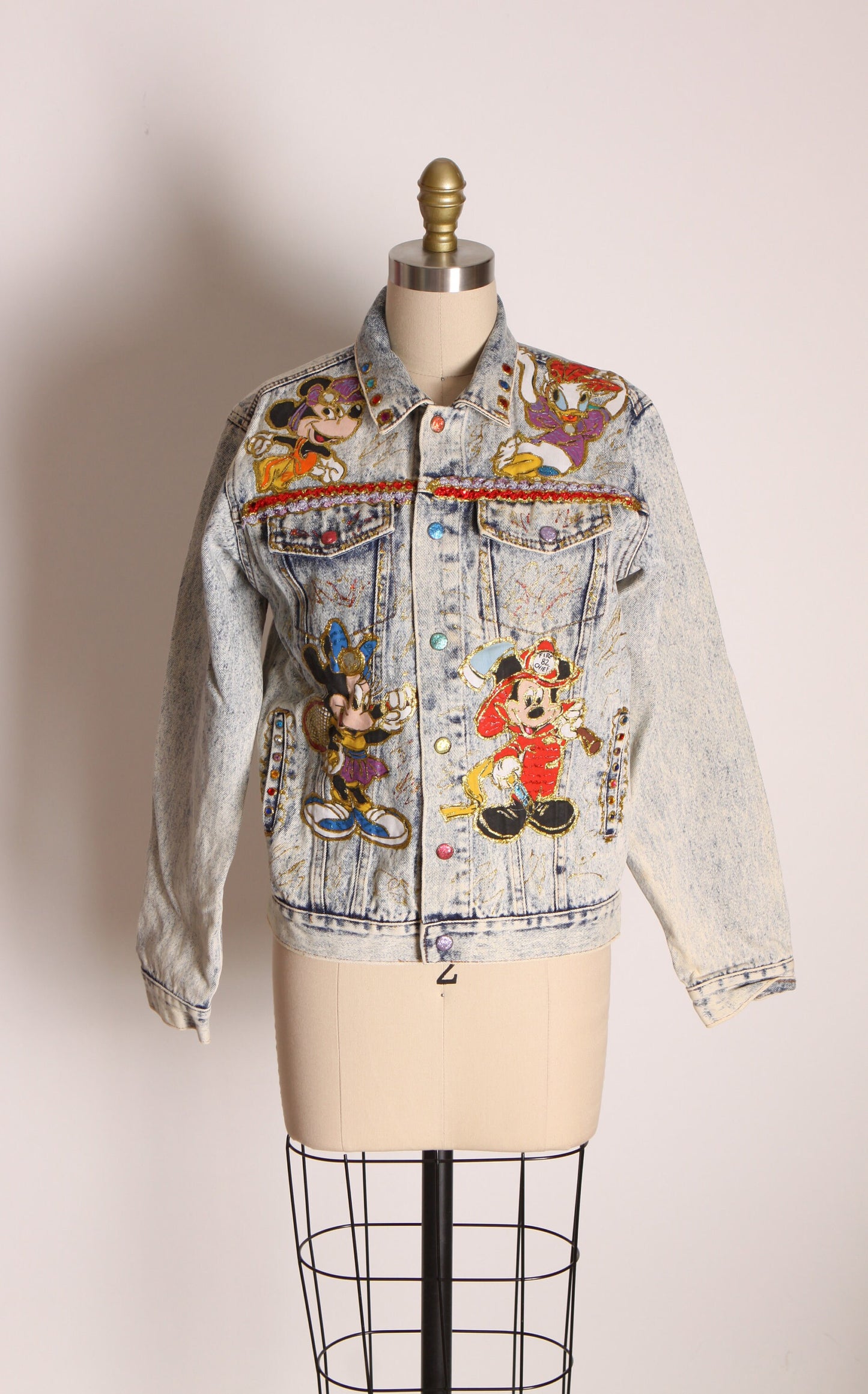 1980s 1990s Acid Wash Novelty Mickey Mouse, Minnie Mouse and Daisy Duck Long Sleeve Glitter Bedazzled Appliqué Denim Jacket -M