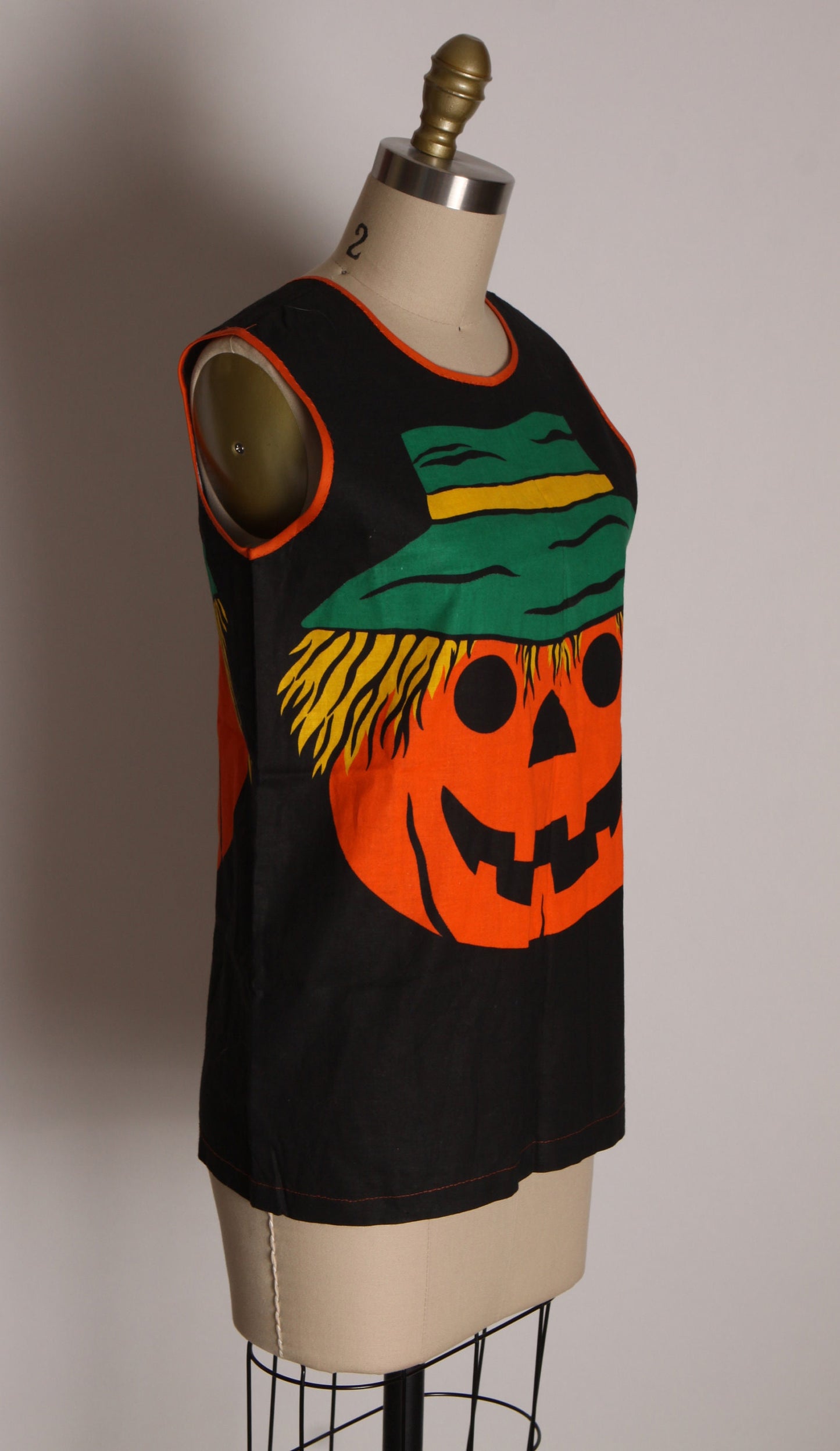 1970s Black, Orange, Green and Yellow Sleeveless Pullover Jack-o-Lantern Halloween Shirt Costume -S