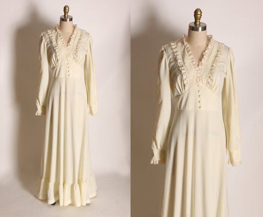 1970s Cream Long Sleeve V Neck Ruffle Neckline Gunne Sax Style Cottagecore Prairie Dress -M