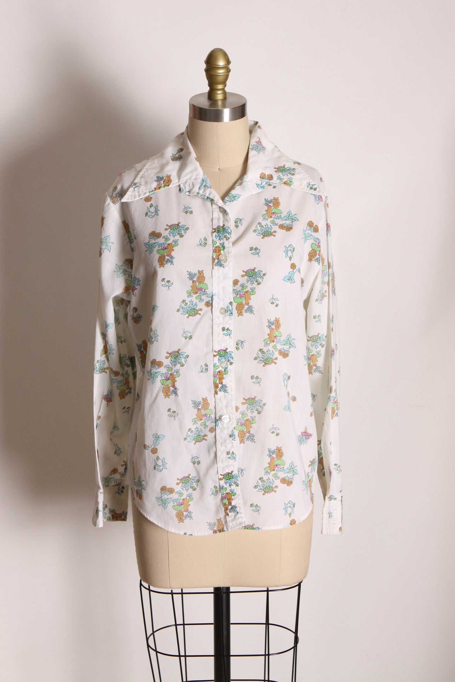 1970s White, Brown and Green Long Sleeved Novelty Boho Owl and Turtle Button Up Shirt Blouse -L