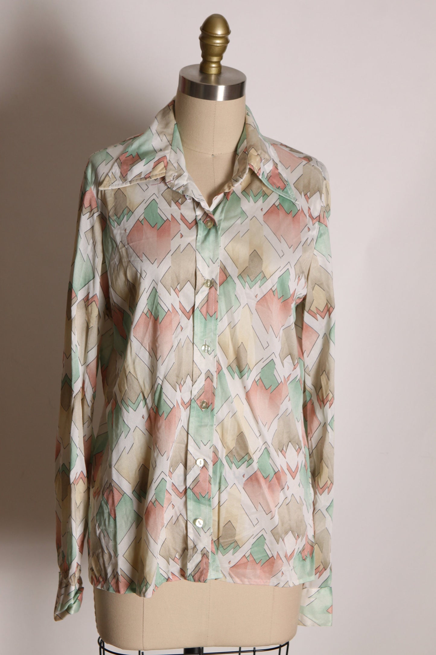 1970s Tan, Pink, Cream and Green Zig Zag Geometric Long Sleeve Button Up Blouse -L