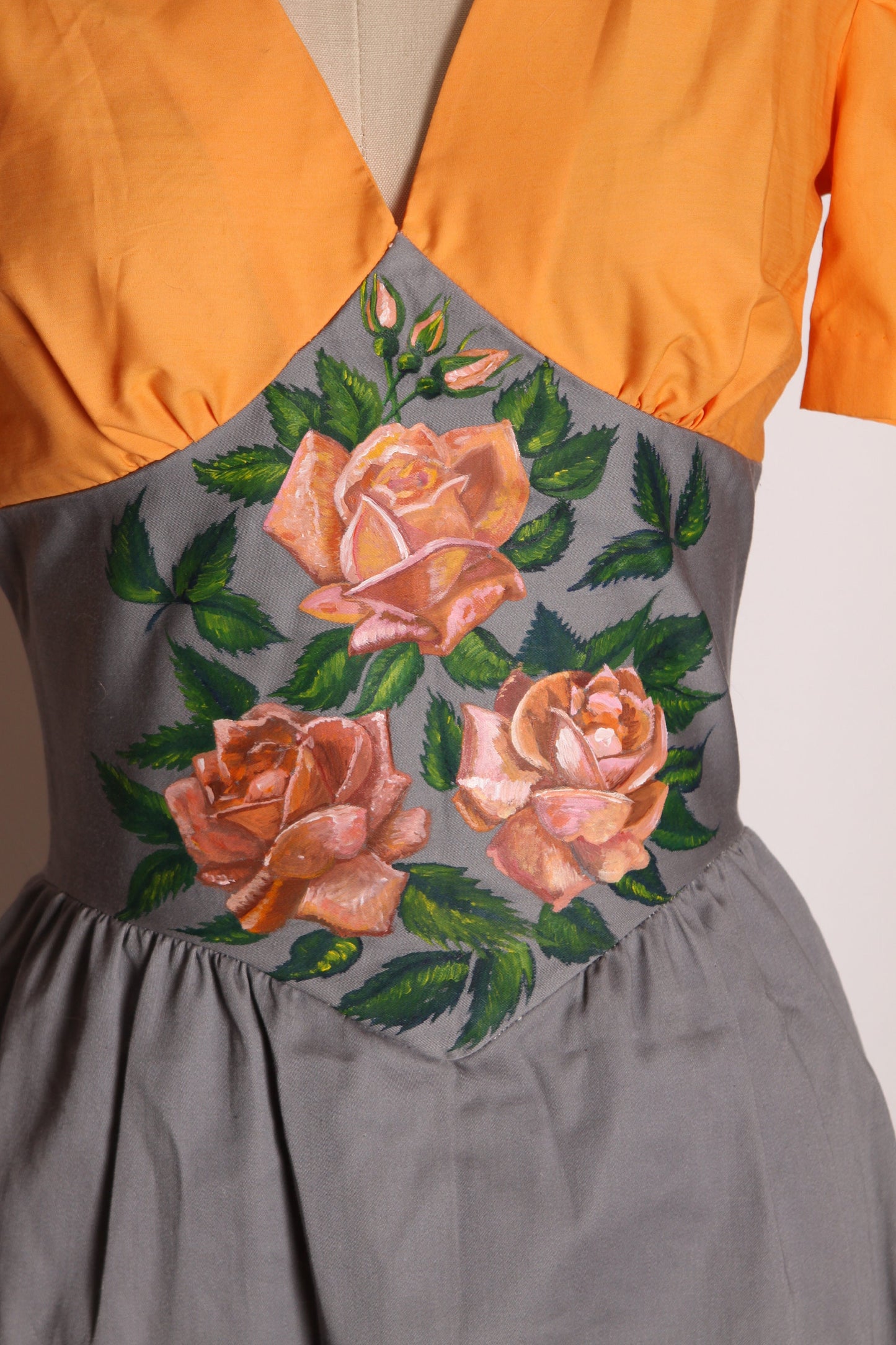 1970s Orange and Gray Hand Painted Rose Bodice Short Sleeve Dress -XS