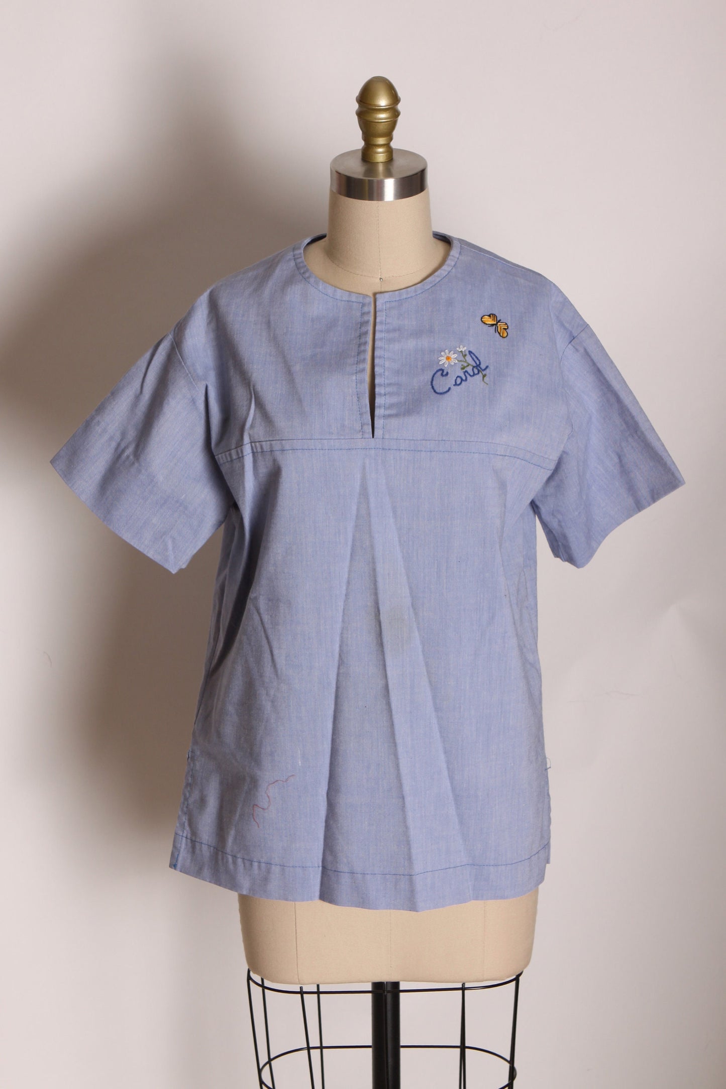 1970s Chambray Denim Look Short Sleeve Pullover Carmella Hair Salon Carol Blouse -L