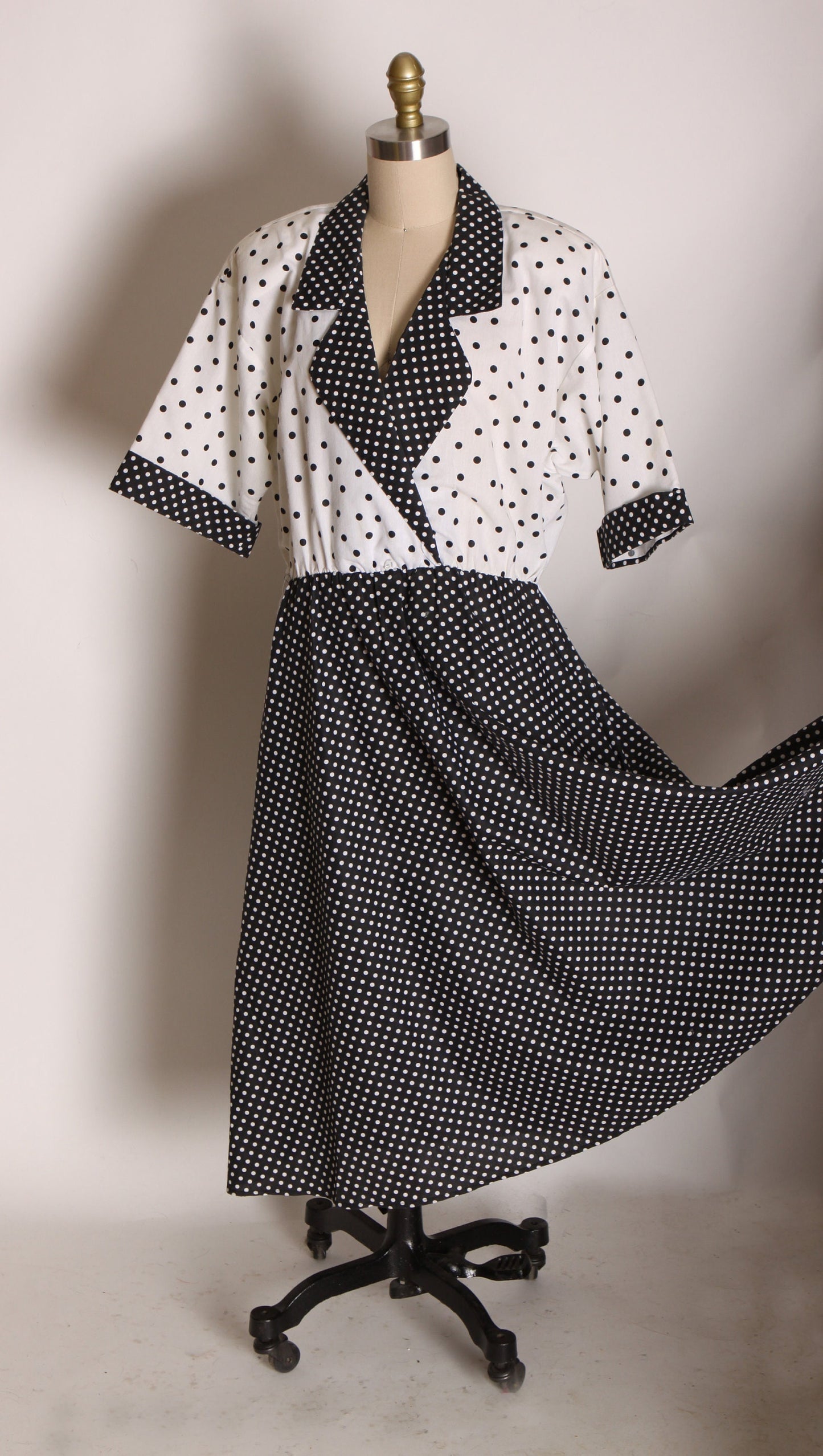 1980s Black and White Polka Dot Short Sleeve Fit and Flare Dress by Caliche -L