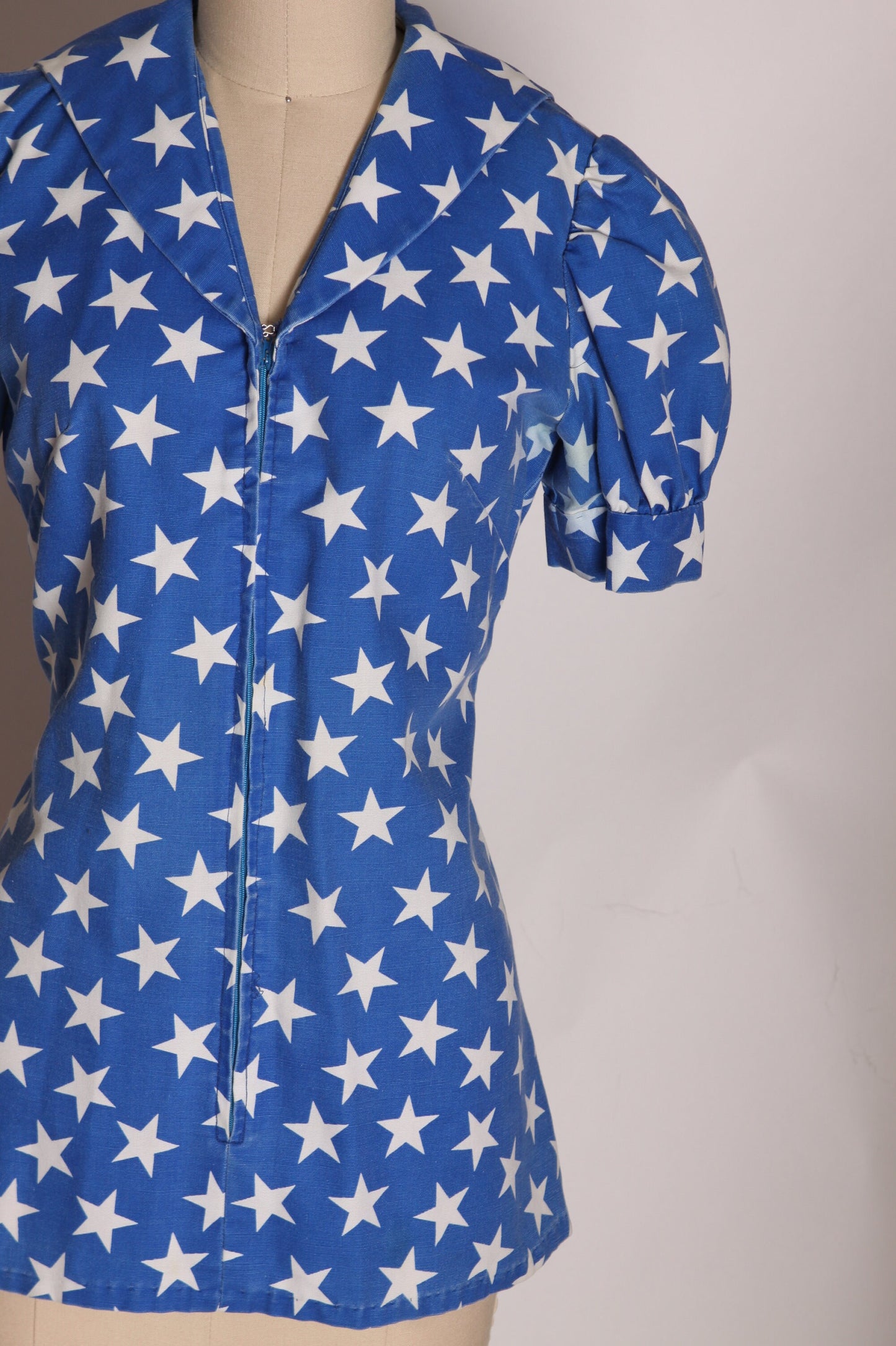 1970s Blue and White America Short Sleeve Novelty Stars Print Sailor Style Blouse -S