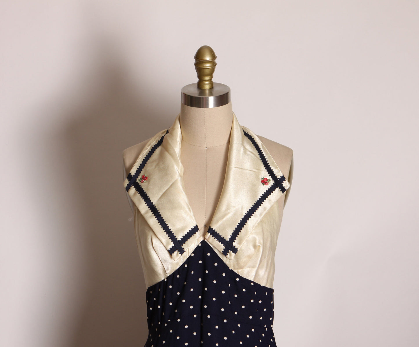 1970s Navy Blue and Cream Polka Dot Halter Open Back Full Length Formal Prom Dress -XS