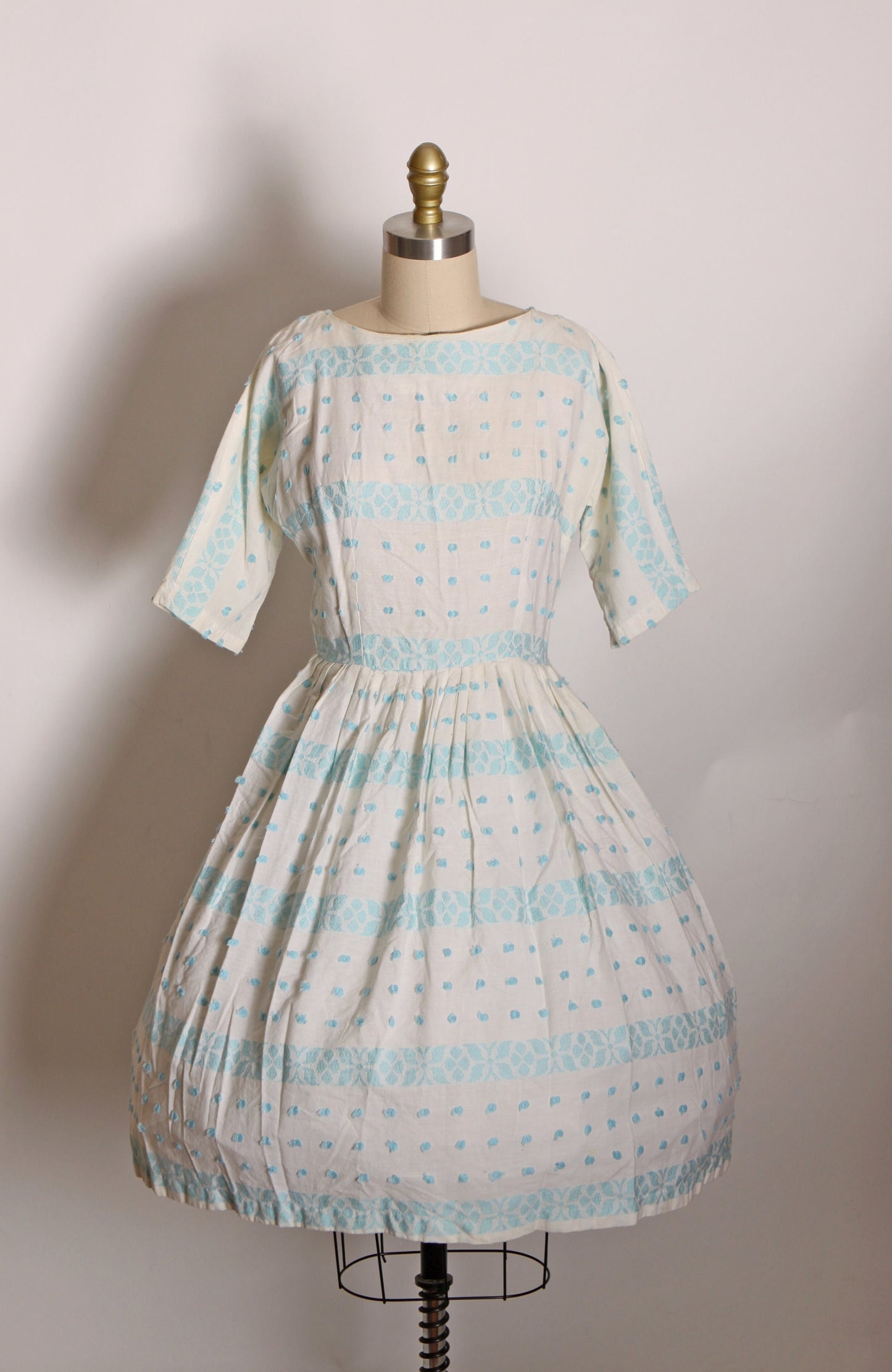 1950s White and Blue Half Sleeve Floral Trim Fit and Flare Dress -XS