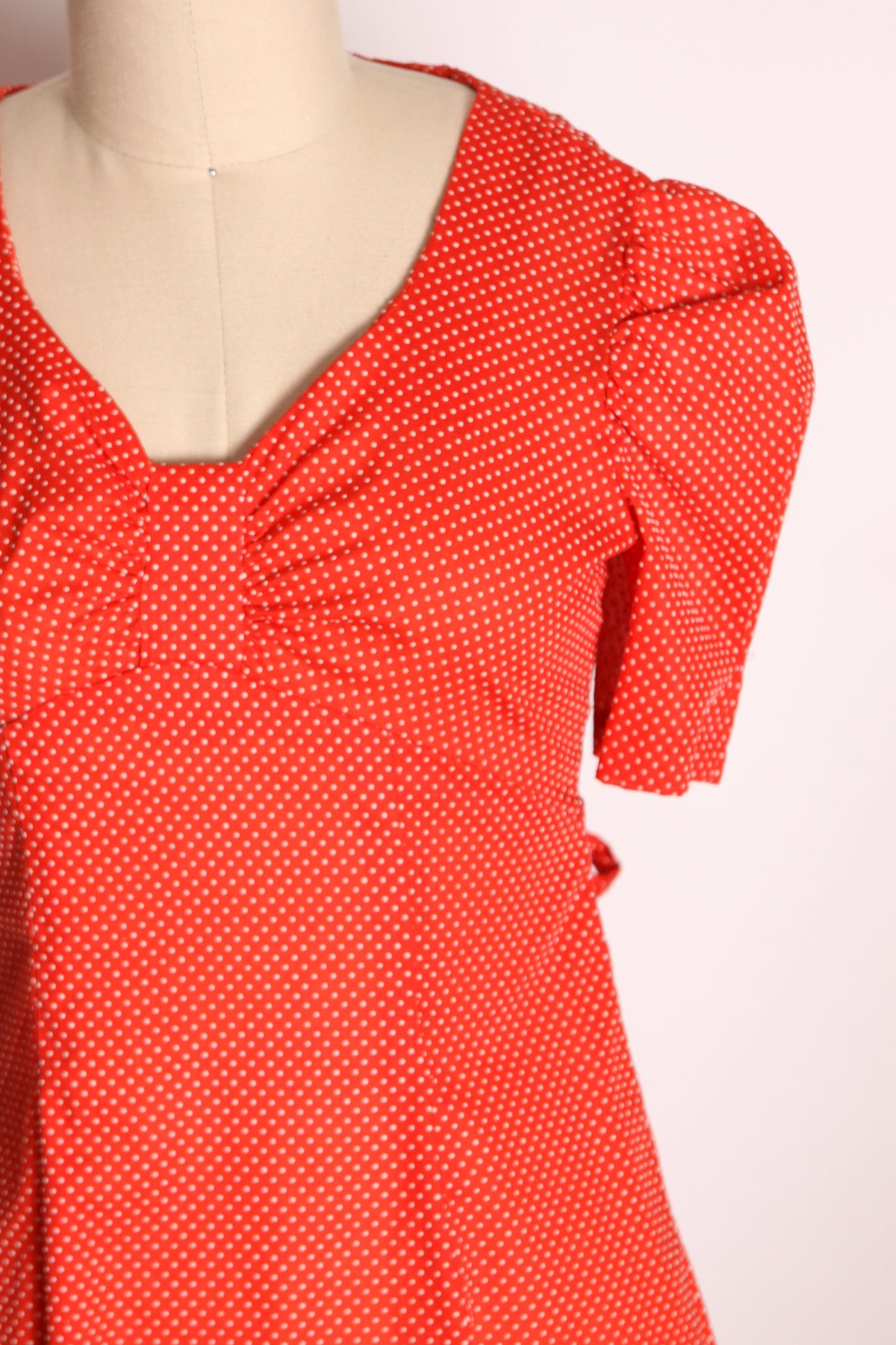 1970s Red and White Polka Dot Short Sleeve Full Length Waist Tie Dress -XS