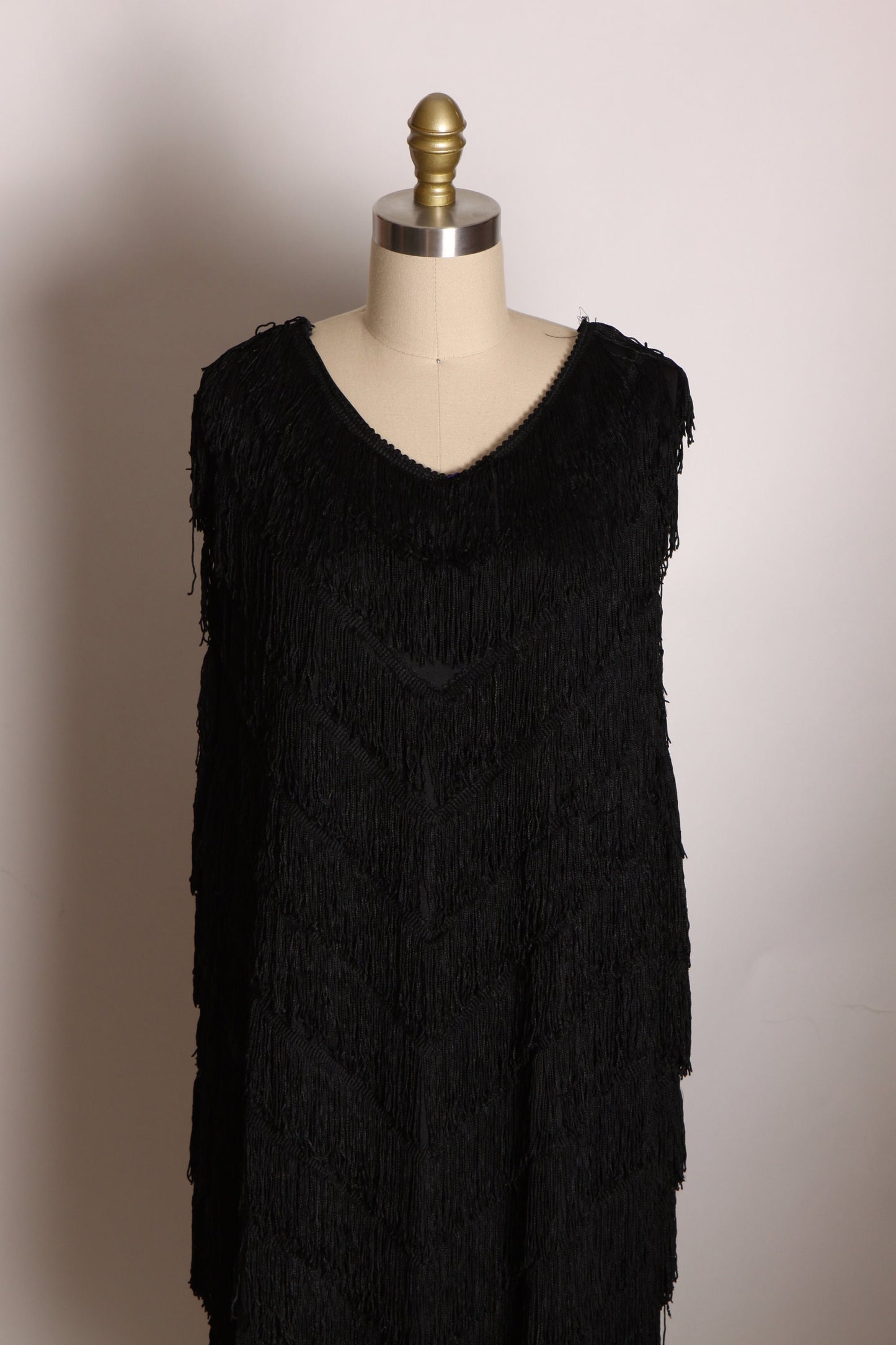 1980s Black Fringe Sleeve Shimmy and Shake Sheath Flapper Style Dress by Too-Chez -2XL