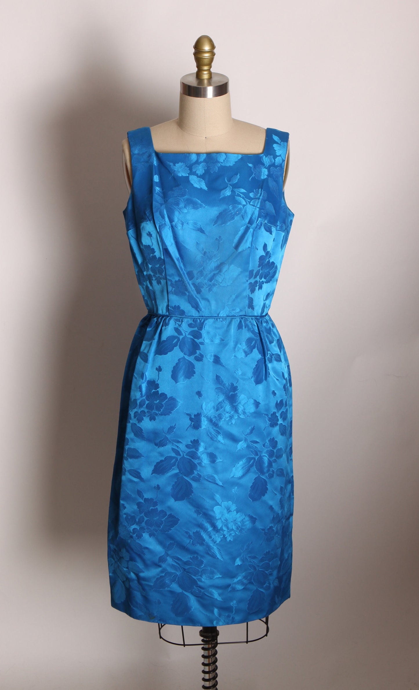 1950s Blue Floral Brocade Sleeveless Wiggle Dress with Matching 3/4 Length Sleeve Jacket Outfit -S