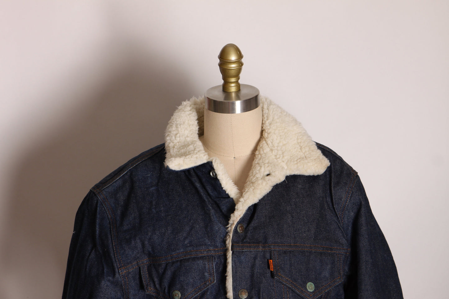 1970s Blue Denim Long Sleeve Fuzzy Sherpa Lined Metal Snap Mens Orange Tab Jacket by Levi’s -M