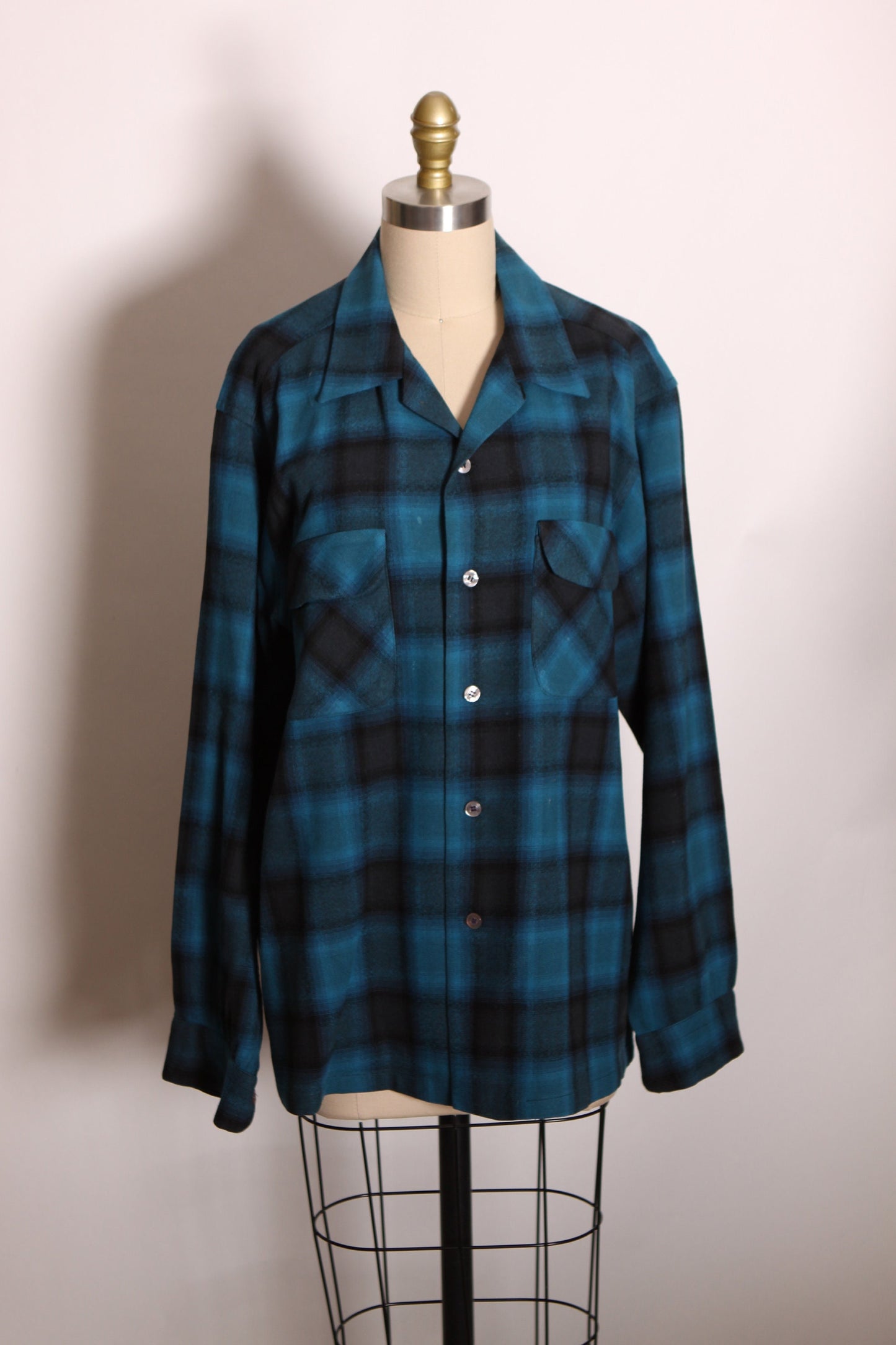 1950s 1960s Blue and Black Plaid Long Sleeve Button Up Wool Pendleton Style Mens Jacket -XL