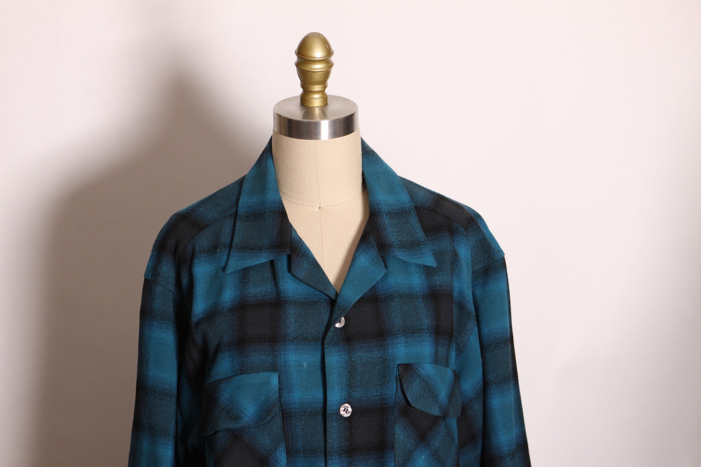 1950s 1960s Blue and Black Plaid Long Sleeve Button Up Wool Pendleton Style Mens Jacket -XL