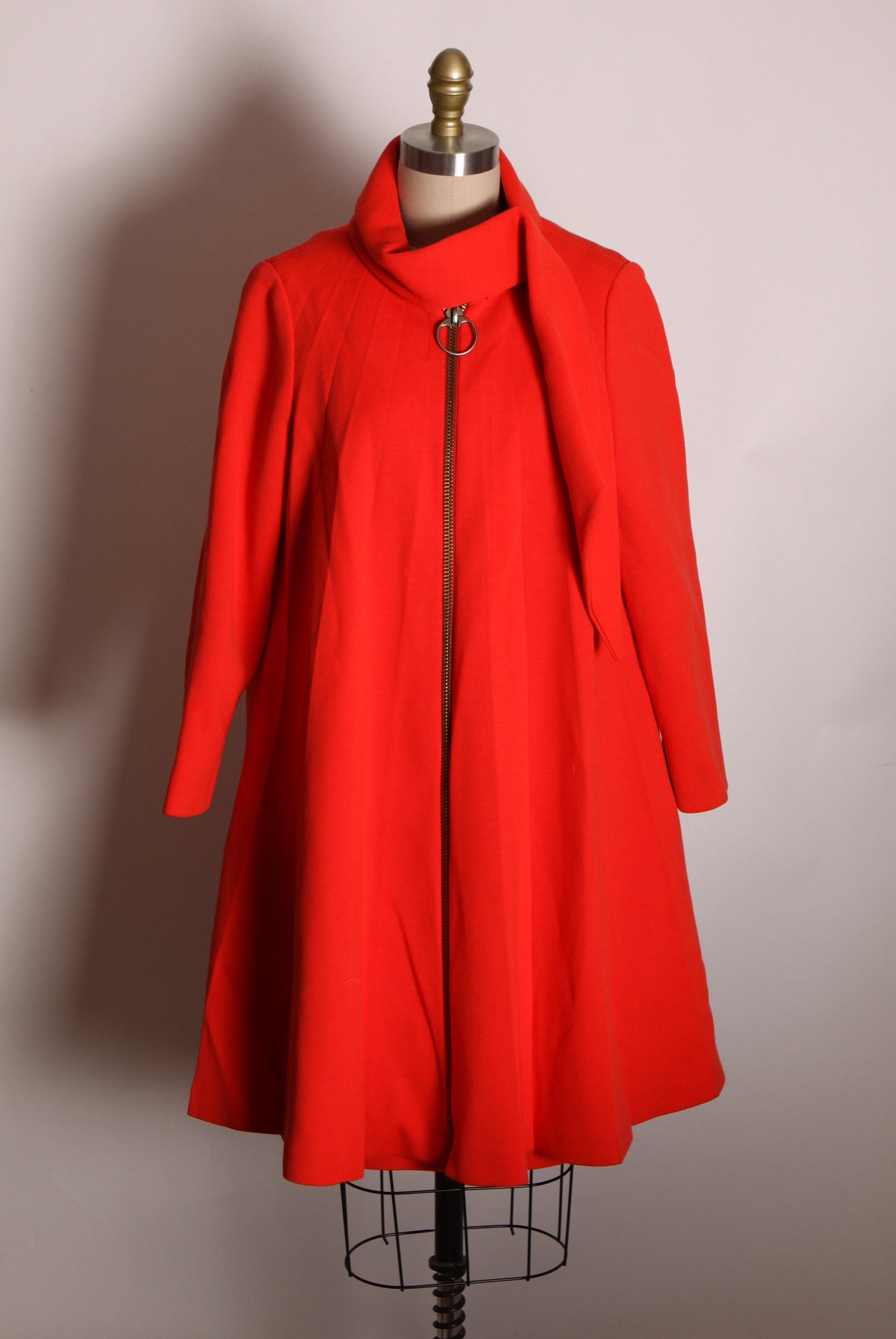 1960s Red Sleeveless Shift Dress with Matching Pleated Wrap Scarf Collar Tent Zip Up Coat Outfit by Lilli Ann -XS