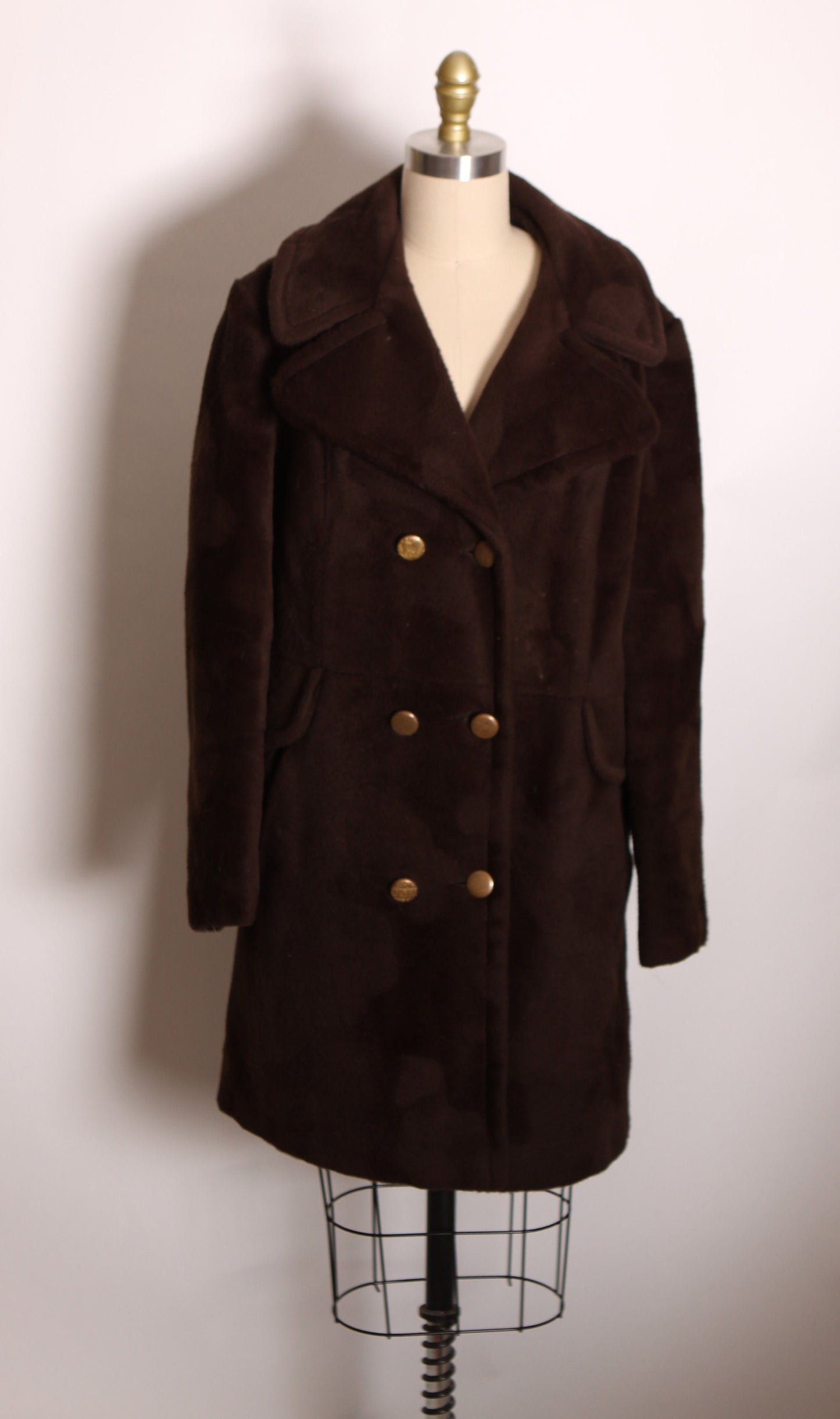 1970s Dark Brown Faux Fur Gold Tone Button Up Long Sleeve Fuzzy Coat by Trail Tracer