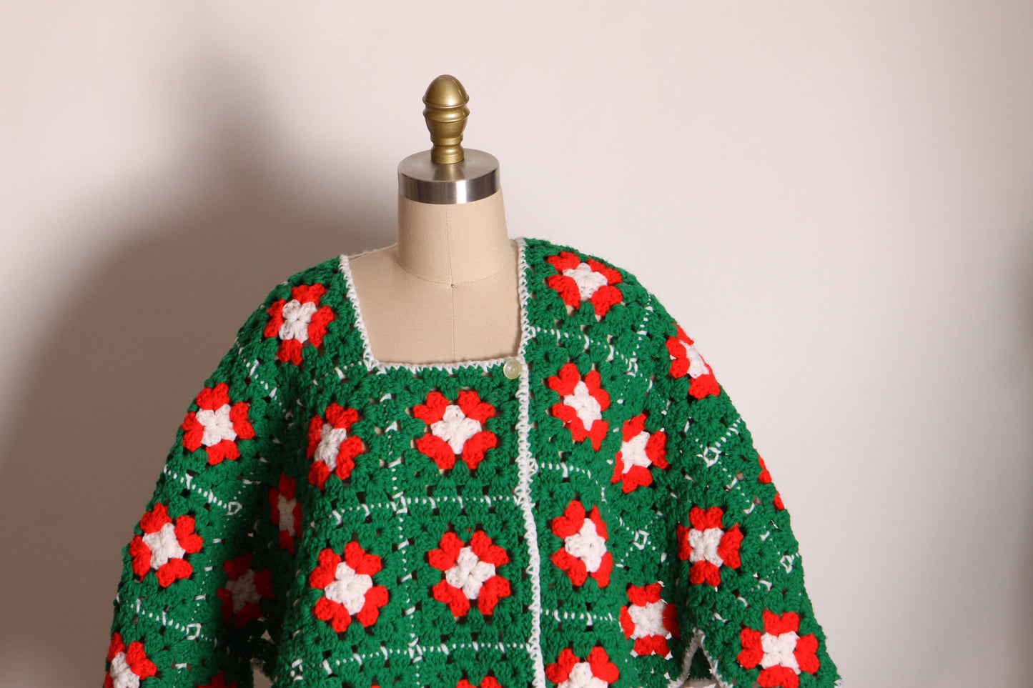 1970s Hand Knit Red, Green and White Christmas Crochet Shawl Poncho Wrap