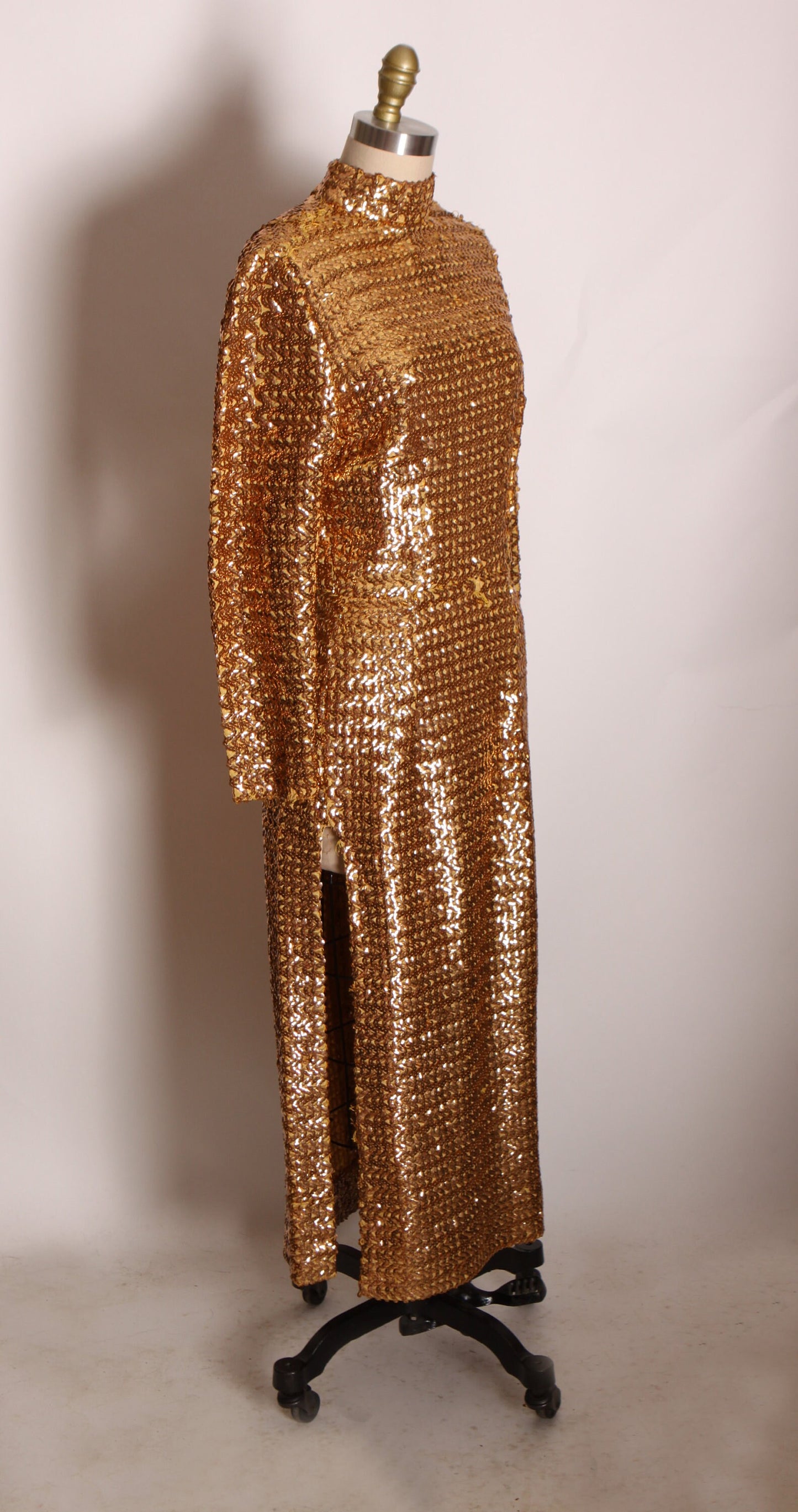 1960s Gold Metallic Sequin Bracelet Sleeve High Cut Side Slit Burlesque Showgirl Dress -M