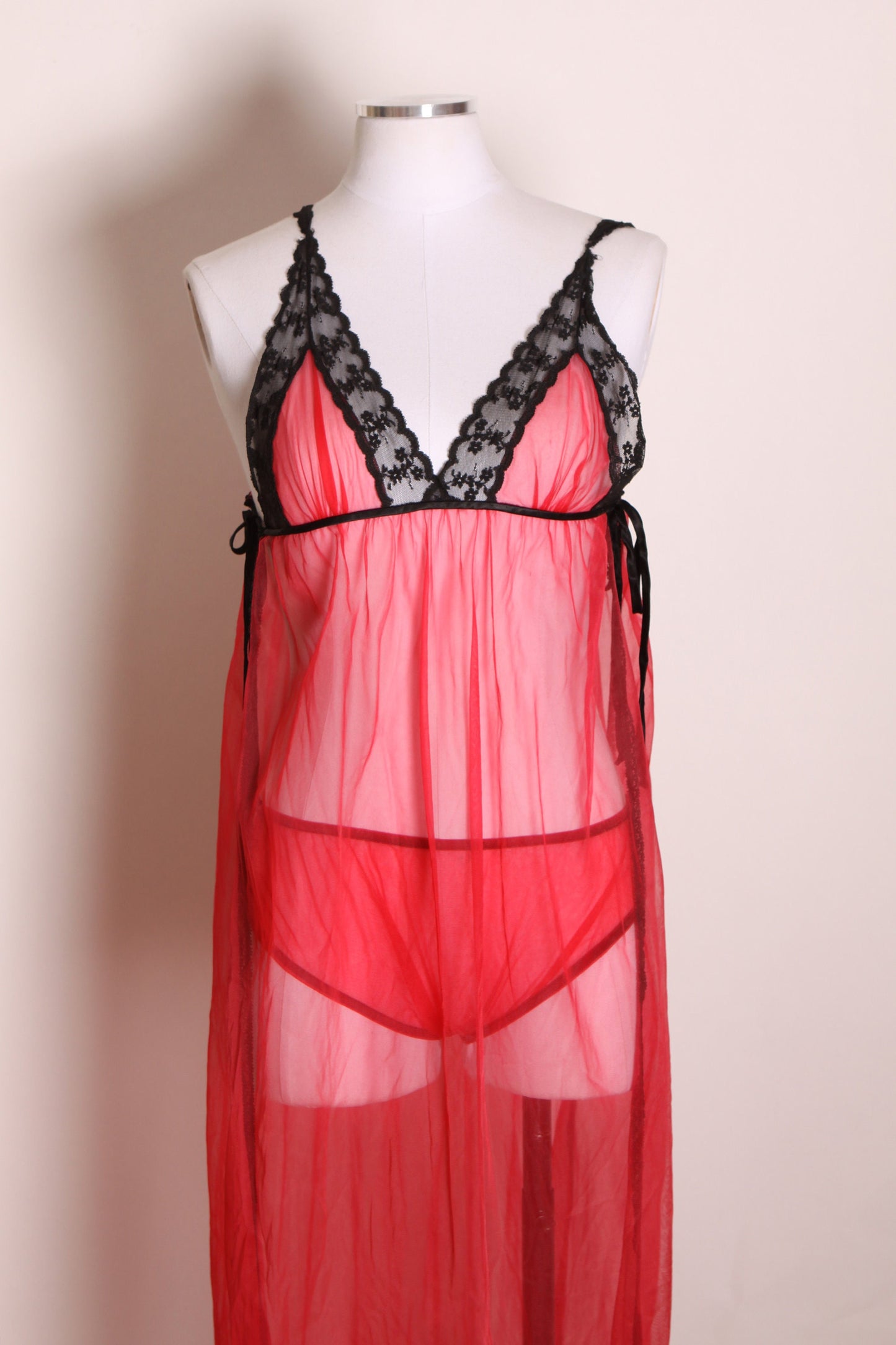 1960s Red and Black Lingerie Open Side Night Gown with Matching Panties and Open Sleeve Robe Lingerie Set -S