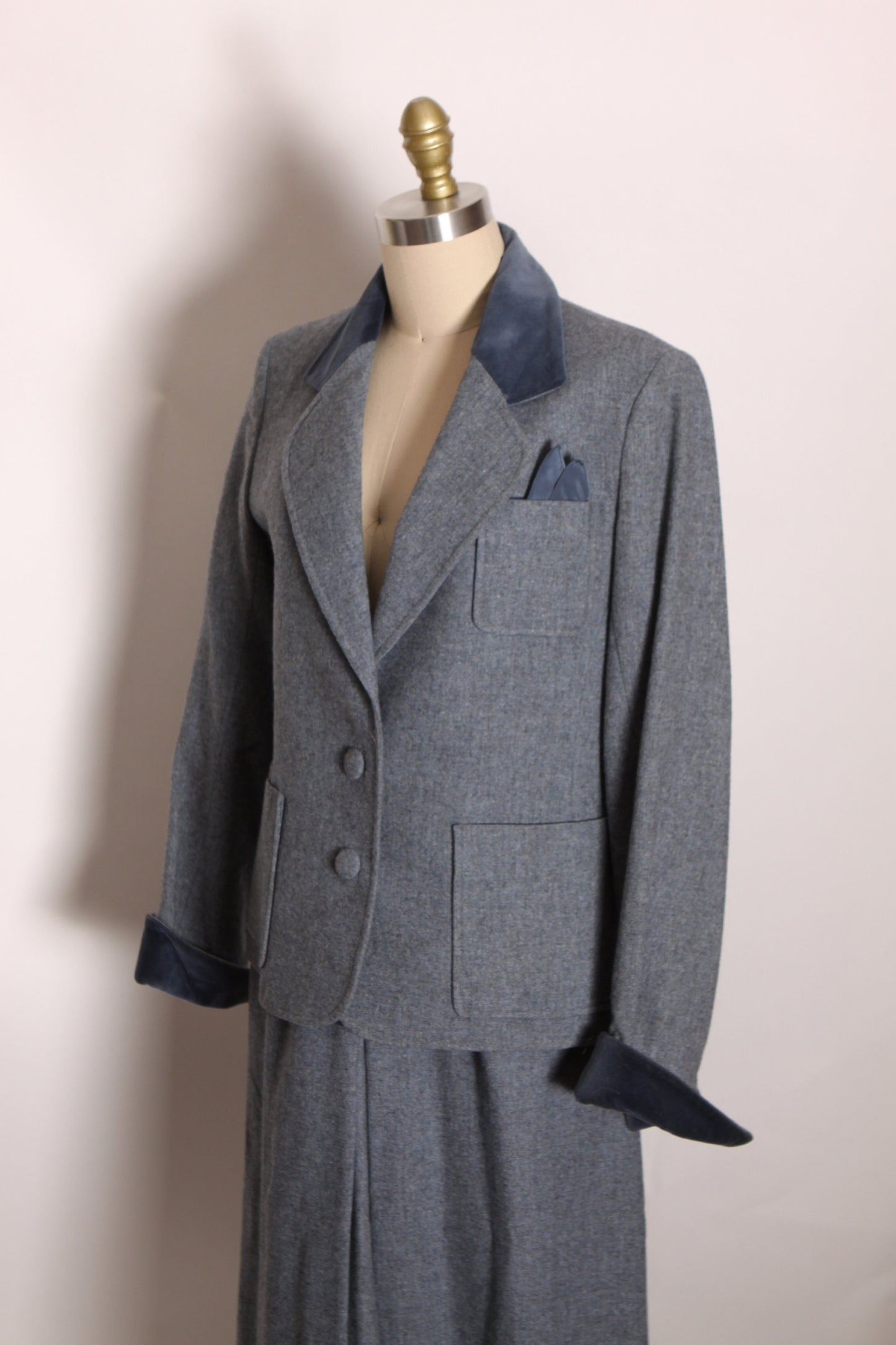 Late 1970s Gray Blue Wool and Velvet Long Sleeve Blazer Jacket with Matching Skirt Two Piece Skirt Suit Outfit by Adolph Schuman Lilli Ann