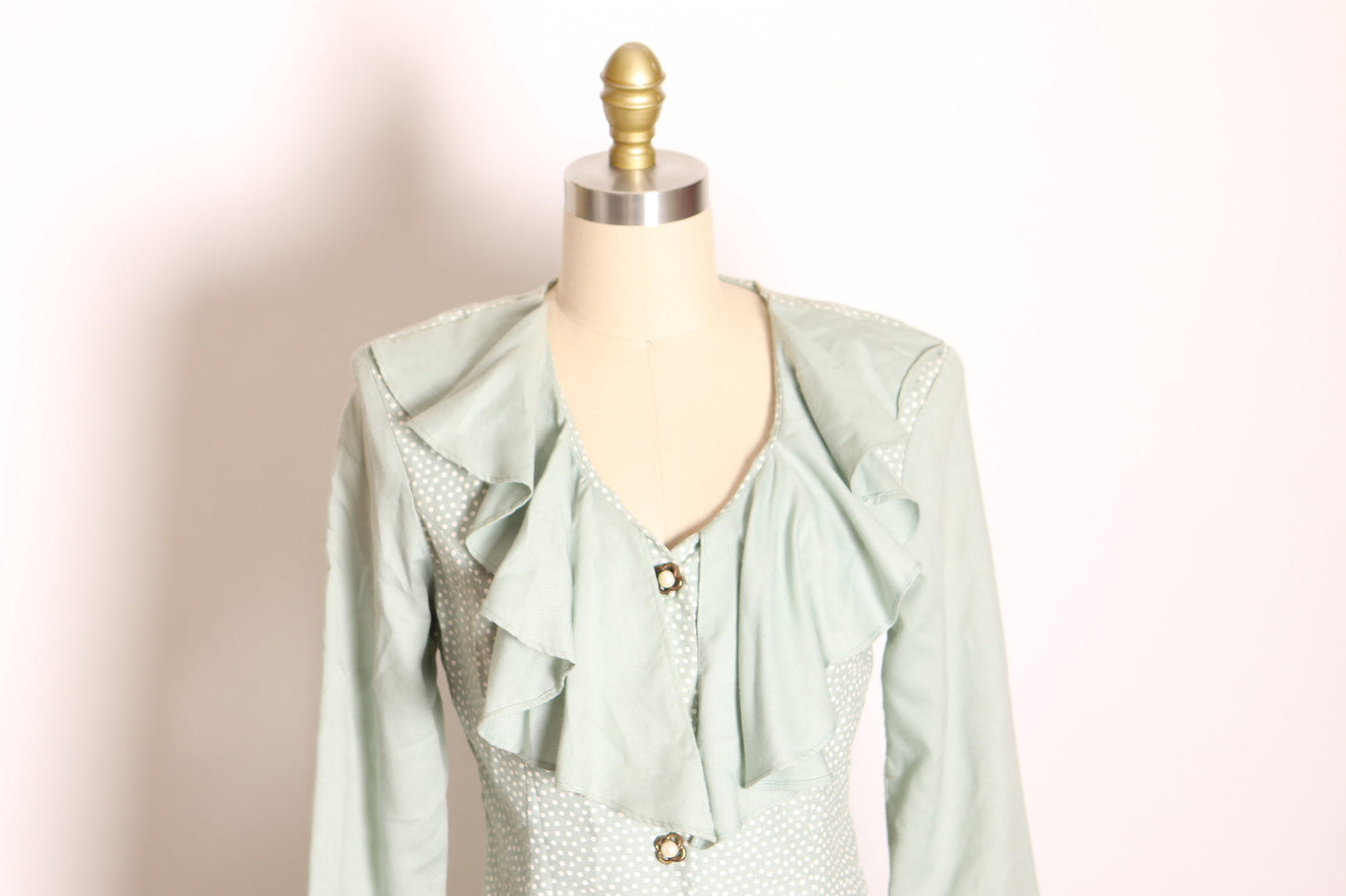 1970s 1980s Mint Green and White Polka Dot Ruffle Long Sleeve Blouse with Matching Skirt Two Piece Outfit by Fame -XS