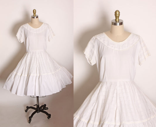 Late 1950s Early 1960s White Short Sleeve Fit and Flare Square Dance Western Dress -L