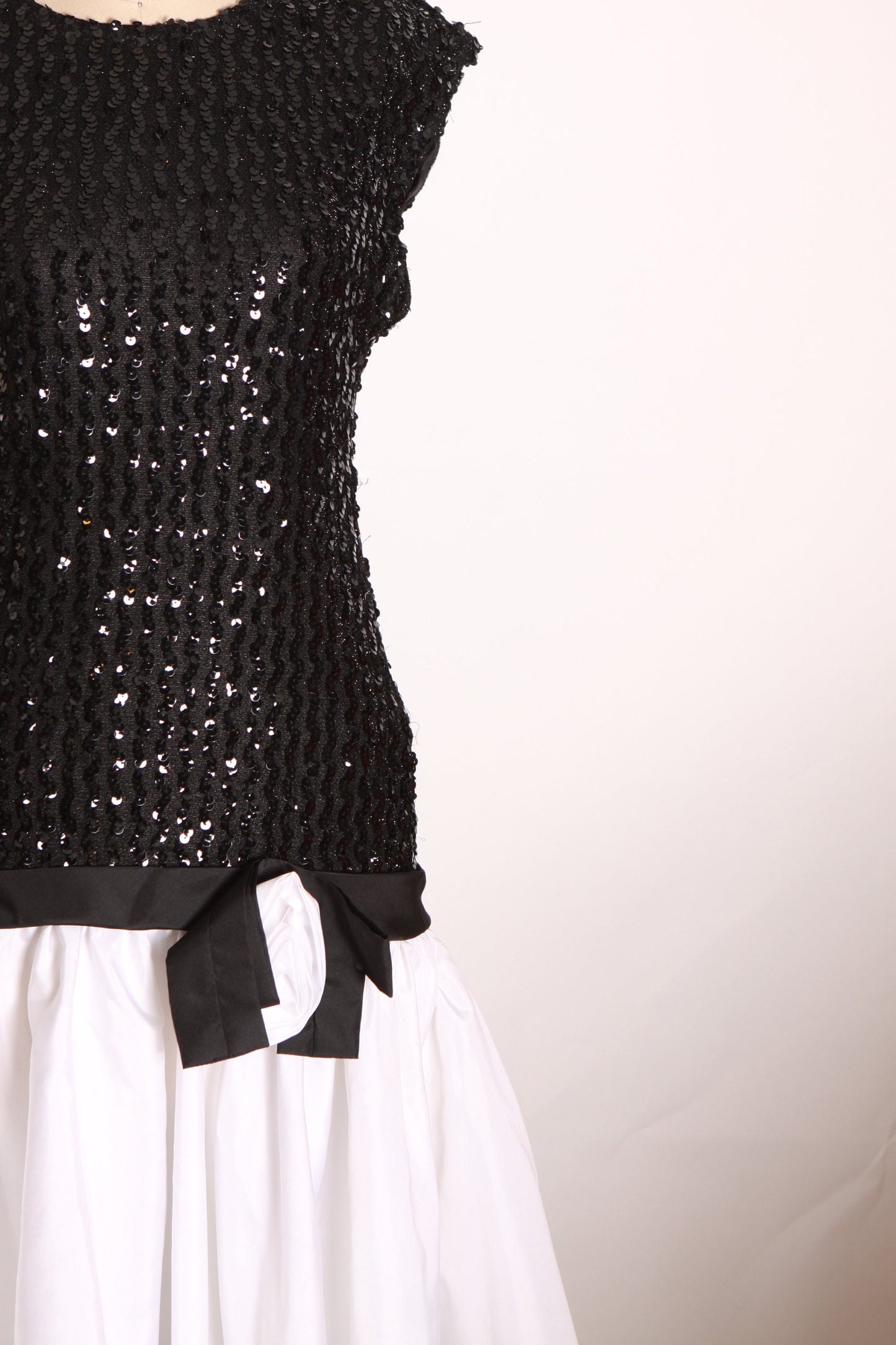 1980s Black and White Short Sleeve Sequin Bodice Drop Waist Ruffle Asymmetrical Formal Pageant Prom Dress by Precious Moments -XL