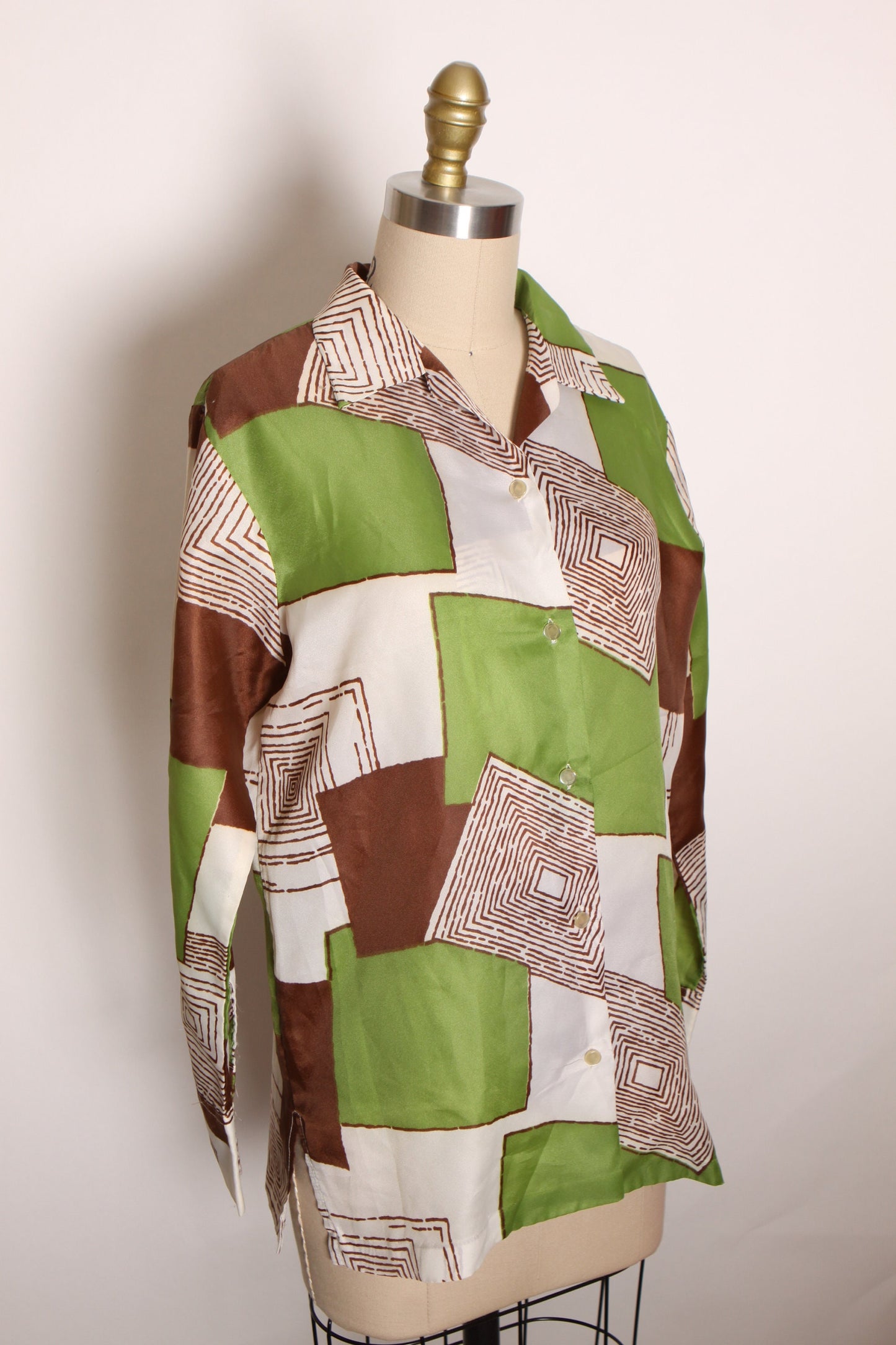 1960s White, Green and Brown Funky Mod Abstract Geometric Long Sleeve Pointed Collar Button Up Blouse -L