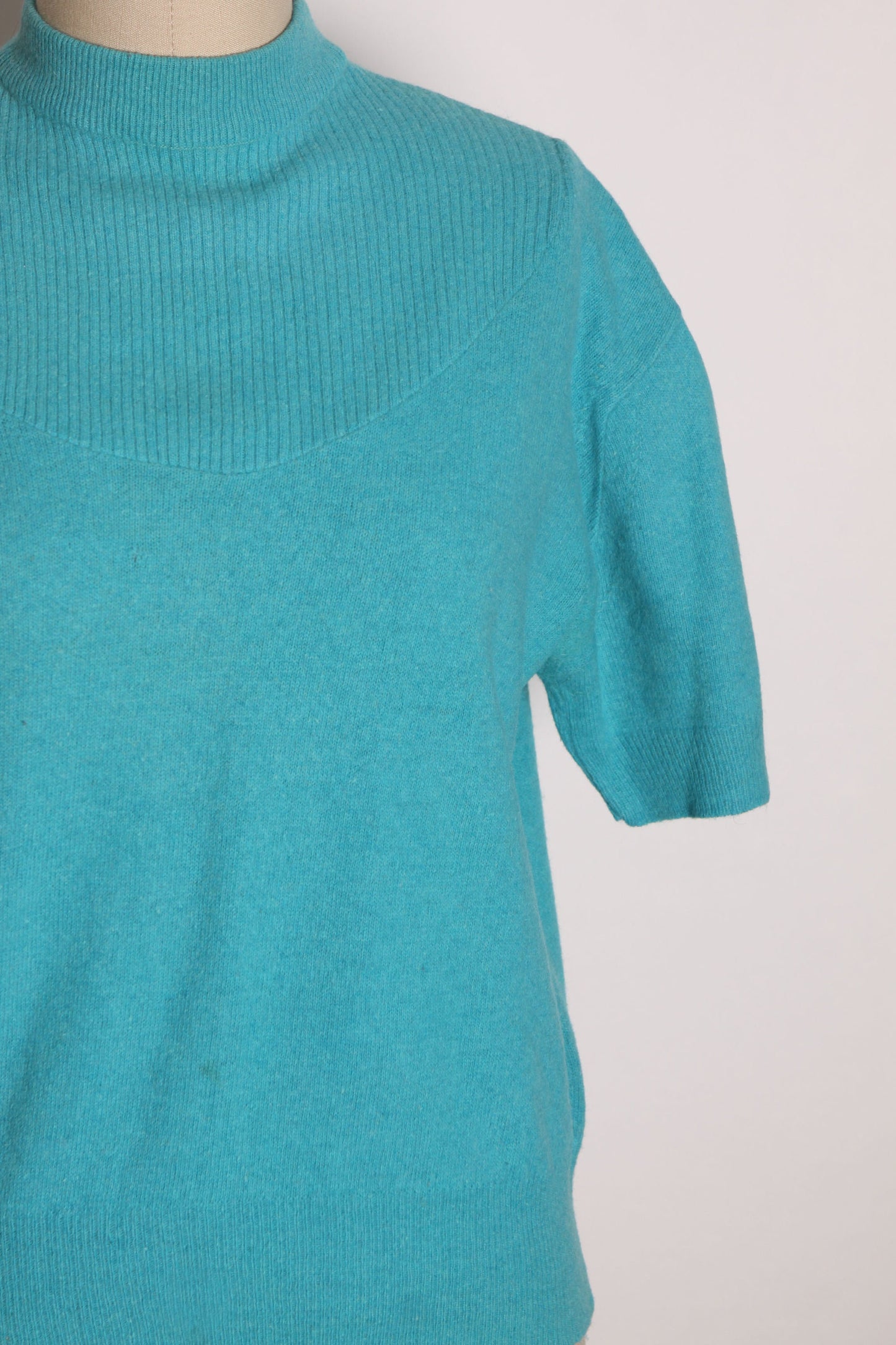 1950s Turquoise Blue Short Sleeve Pullover Sweater Blouse by Bradley -L