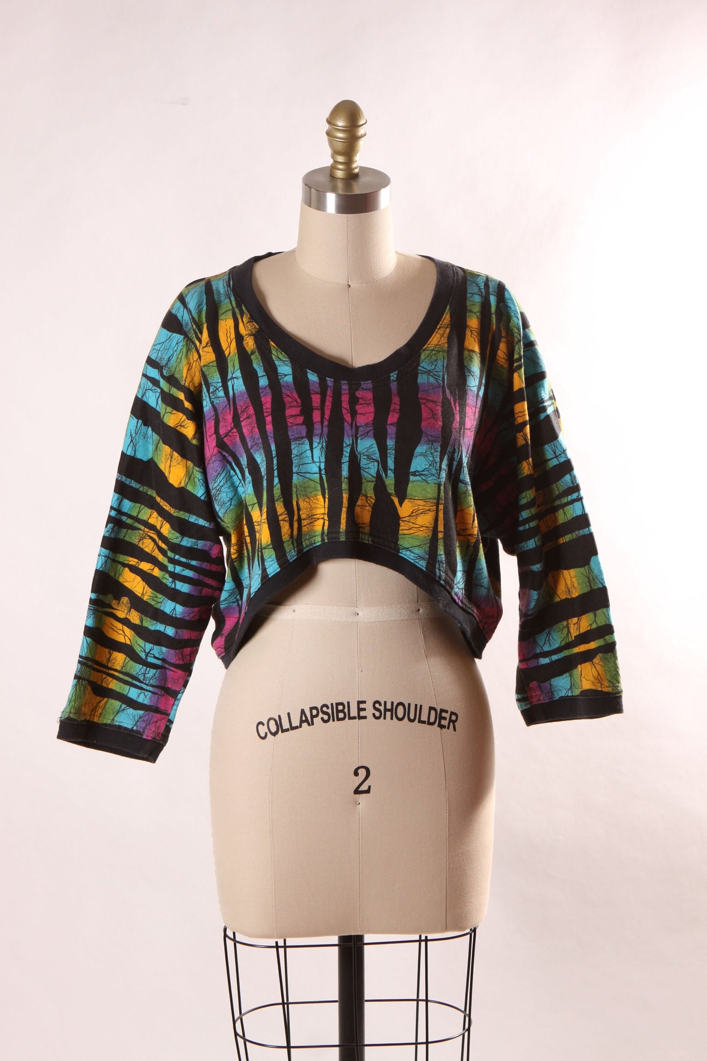 1980s Black and Rainbow Tiger Animal Print Bracelet Sleeve Cropped Pullover Sweatshirt by Contempo Casuals