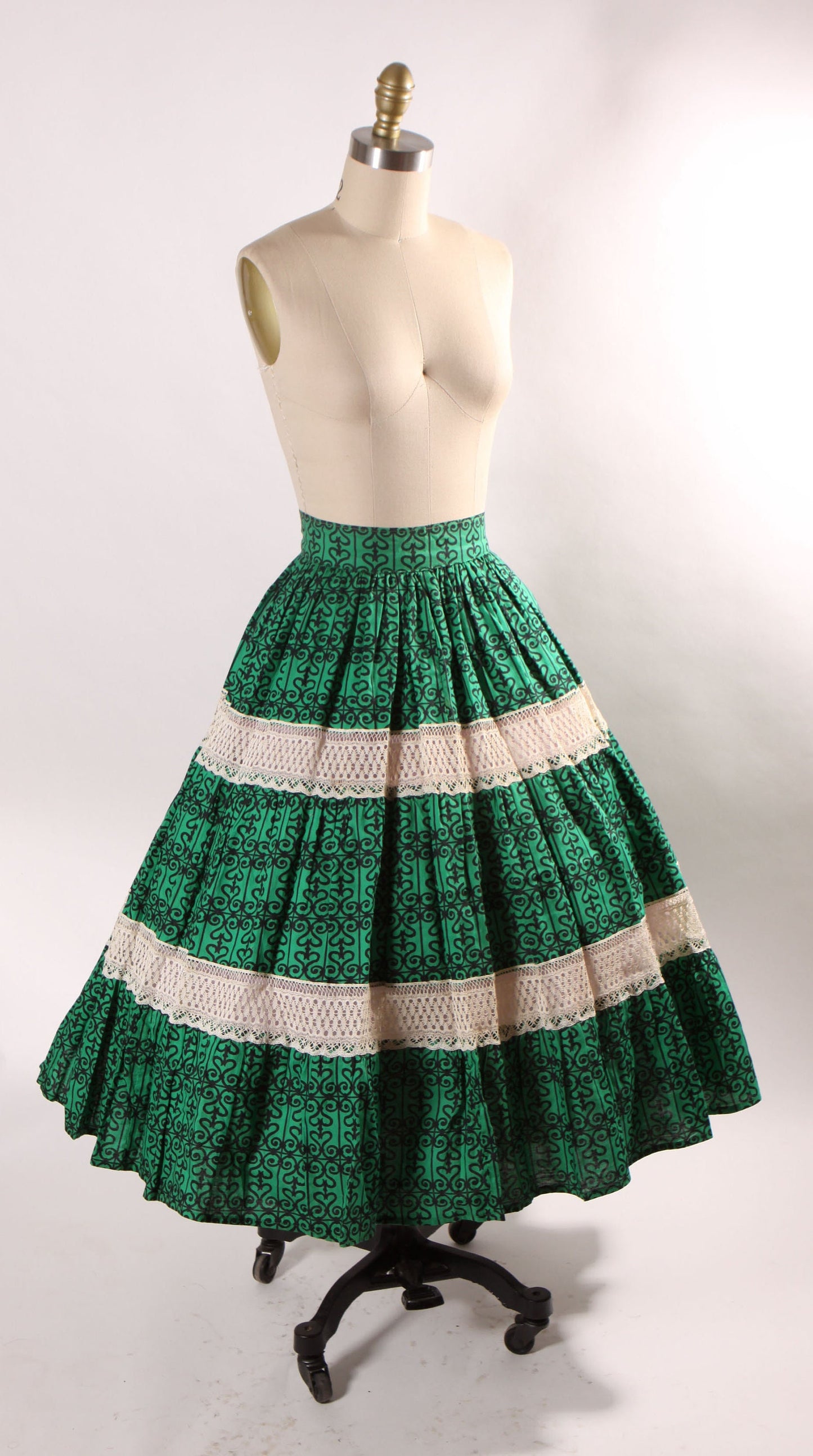 1940s Emerald Green, Black and White Lace Insert Abstract Swirl Fit and Flare Mexican Skirt -XS