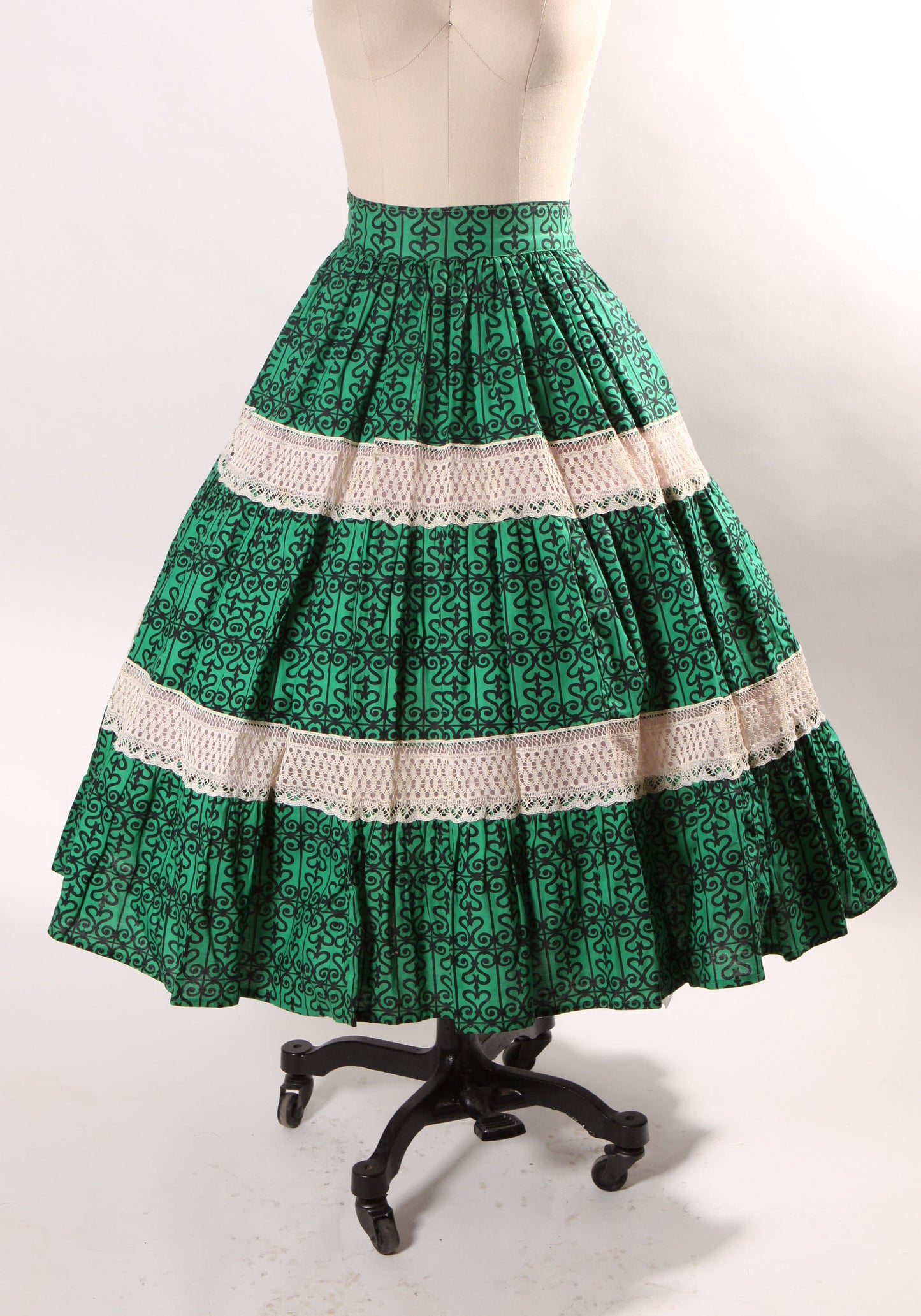 1940s Emerald Green, Black and White Lace Insert Abstract Swirl Fit and Flare Mexican Skirt -XS