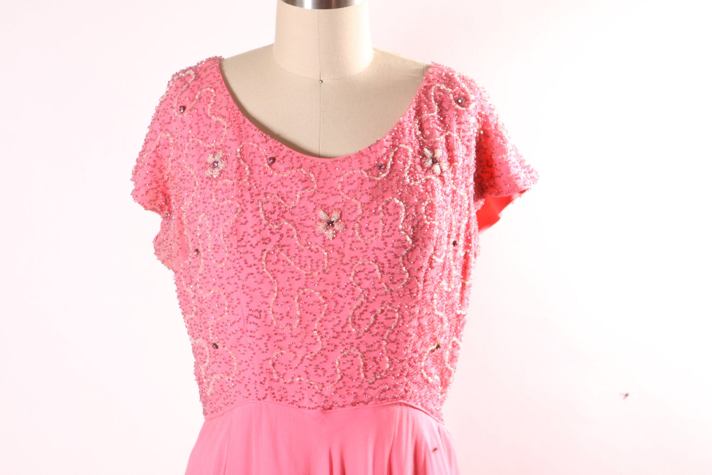 1960s Pink Short Sleeve Swirl Floral Beaded Chiffon Overlay Plus Size Volup Dress -L