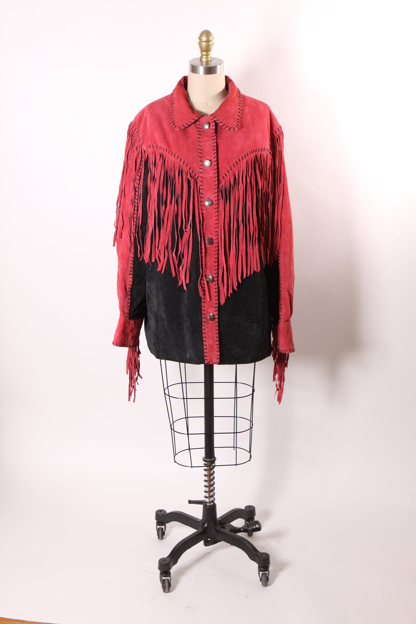 1980s Red and Black Suede Leather Fringe Long Sleeve Metal Snap Western Cowgirl Jacket Coat by Bob Mackie -L