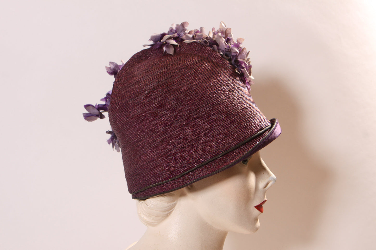 1920s Purple Floral Flower Detail Rolled Edge Flapper Cloche Hat