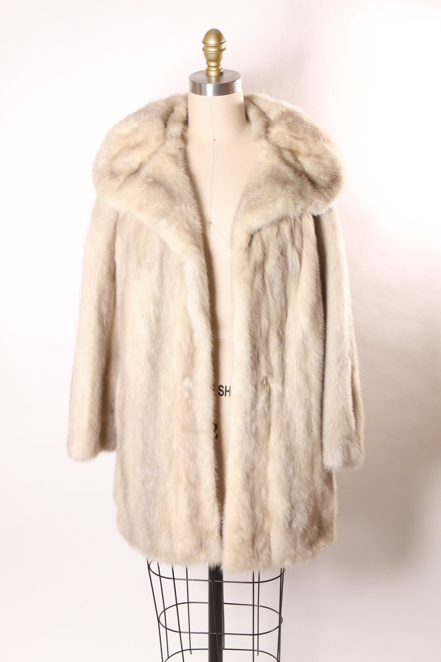 1950s 1960s Silver Mink Fur Hip Length Folded Collar Winter Coat by The Broadway -M-L