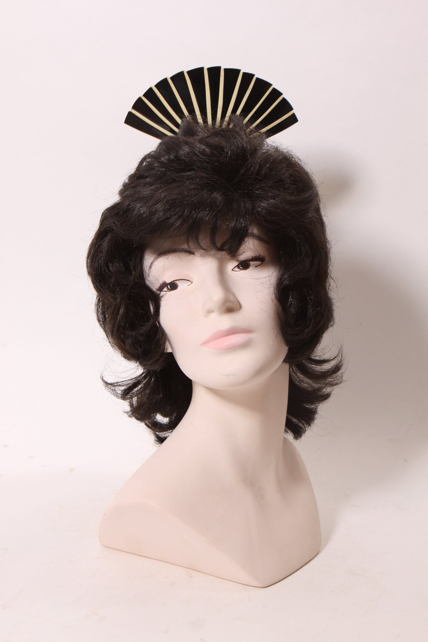 1930s Art Deco Black and Cream Celluloid Decorative Hair Comb