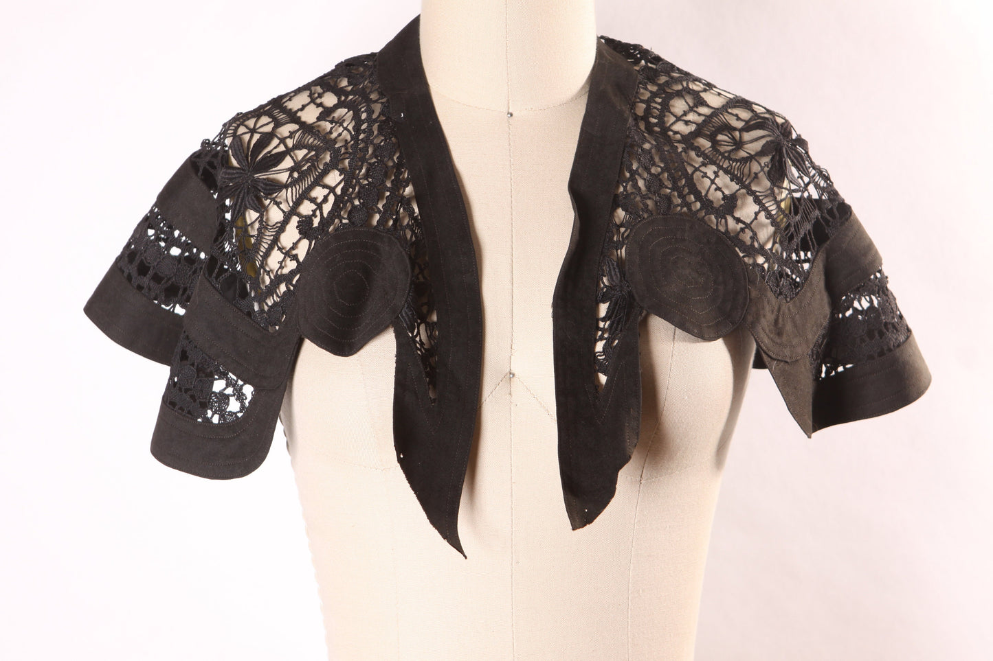 Antique 1920s 1930s Black Lace Mourning Small Cape Collar